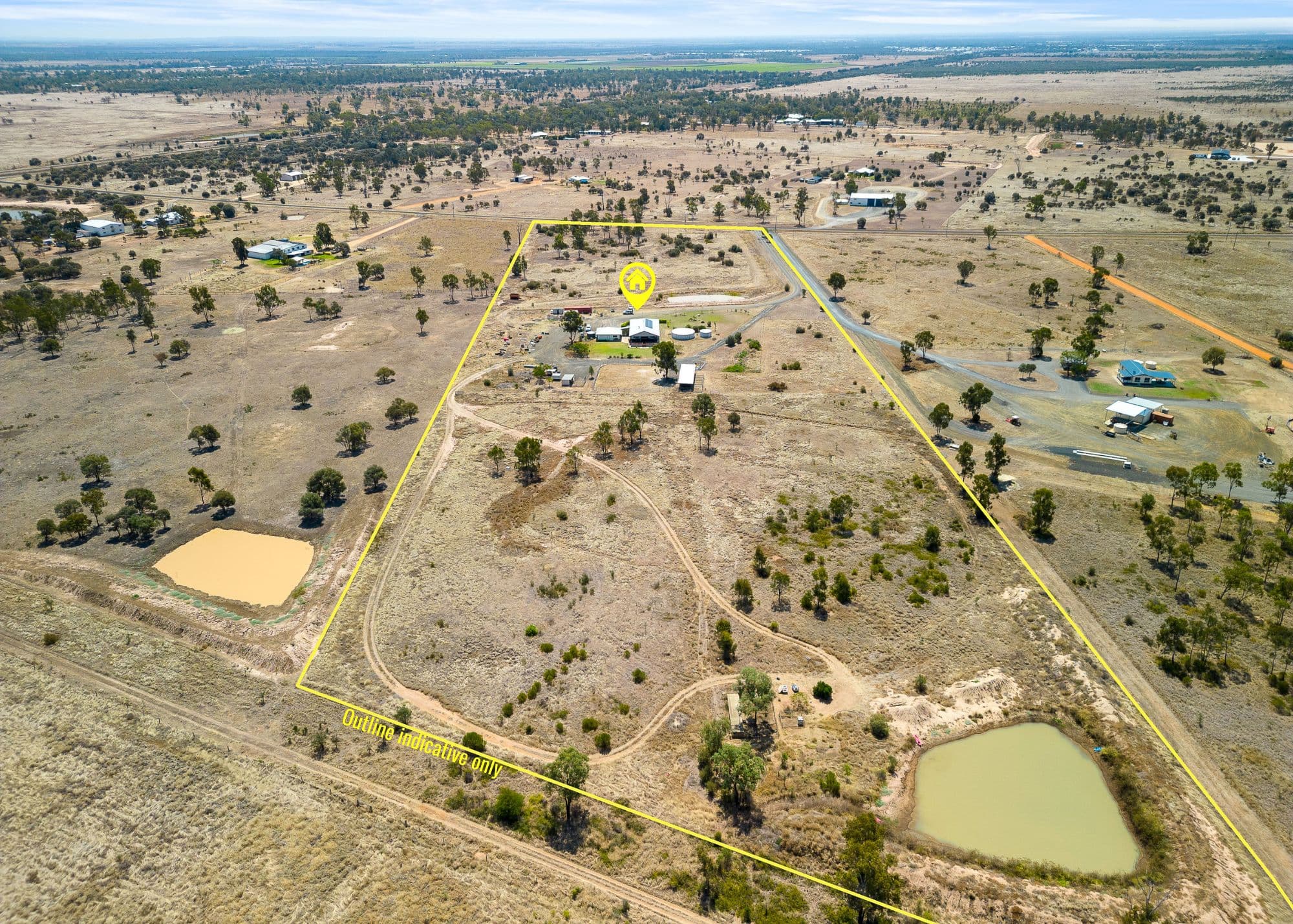 72 Glengallan Road, Emerald QLD 4720, Emerald - Thumbnail 4