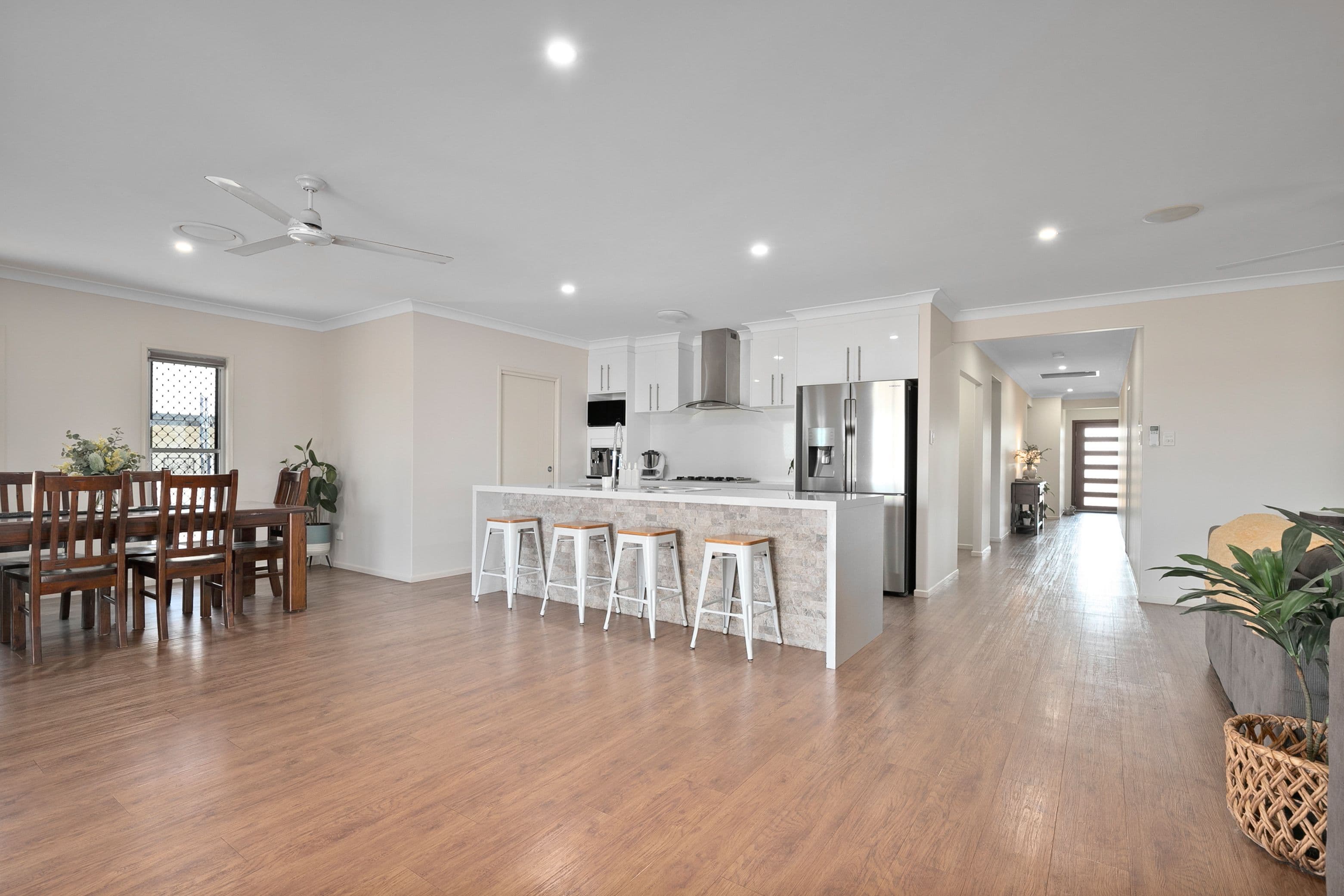72 Glengallan Road, Emerald QLD 4720, Emerald - Thumbnail 7