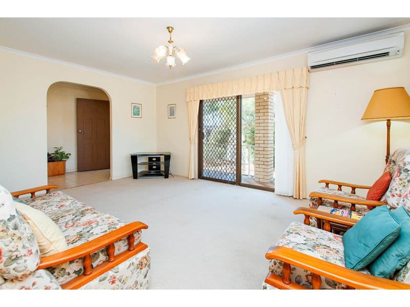 49 Cummin Street, WISHART QLD 4122, Wishart - Thumbnail 2
