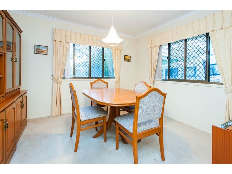 49 Cummin Street, WISHART QLD 4122, Wishart - Thumbnail 3
