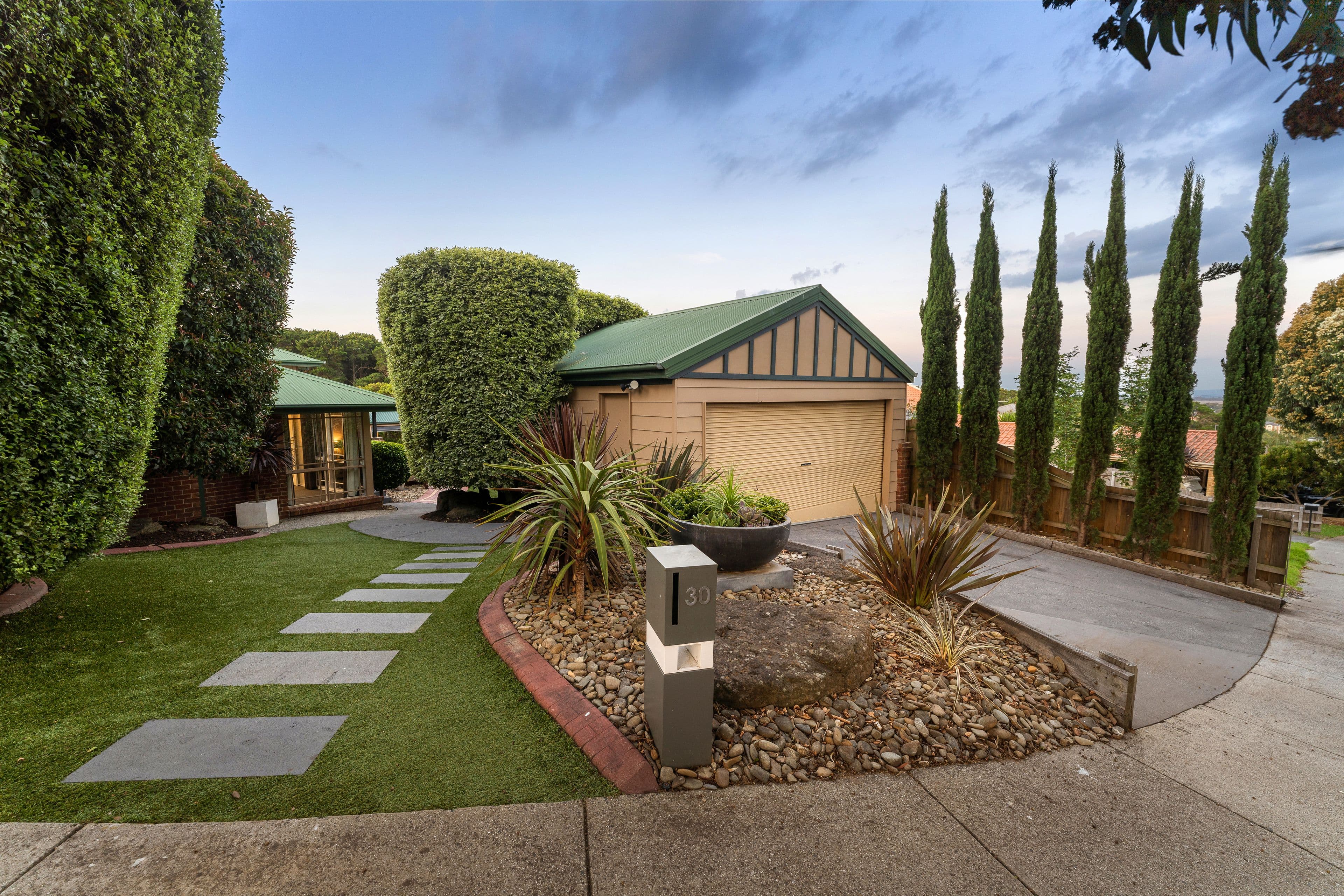 30 Greenhill Court, Sunbury VIC 3429, Sunbury - Thumbnail 2