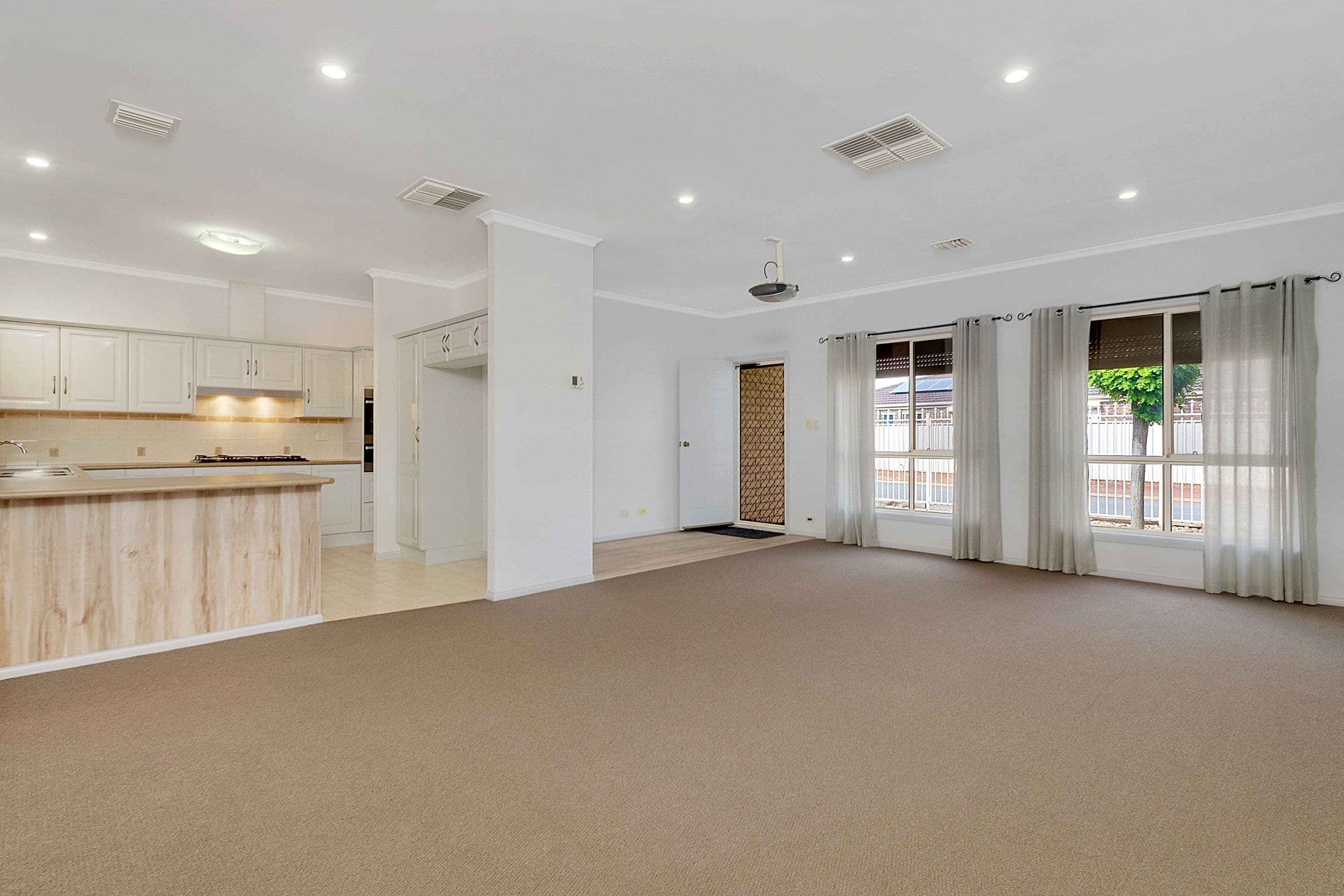 1 Brookside Close, Davoren Park SA 5113, Davoren Park - Thumbnail 6