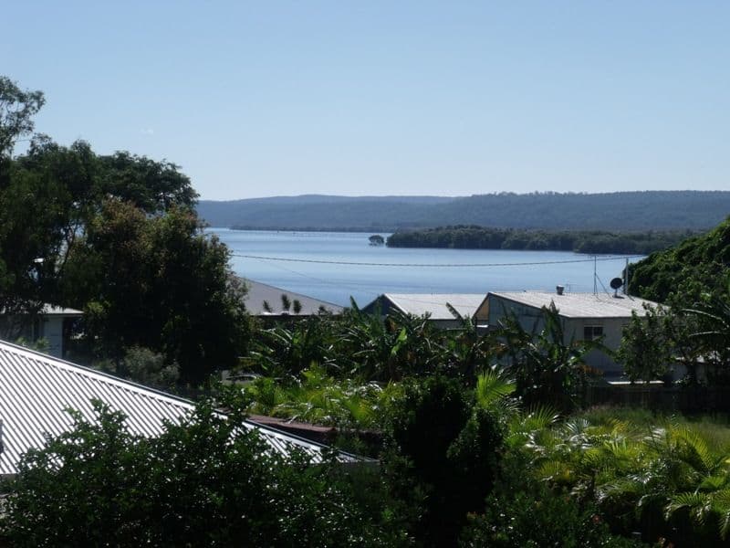 9 Hill Street, RUSSELL ISLAND QLD 4184, Russell Island - Thumbnail 2