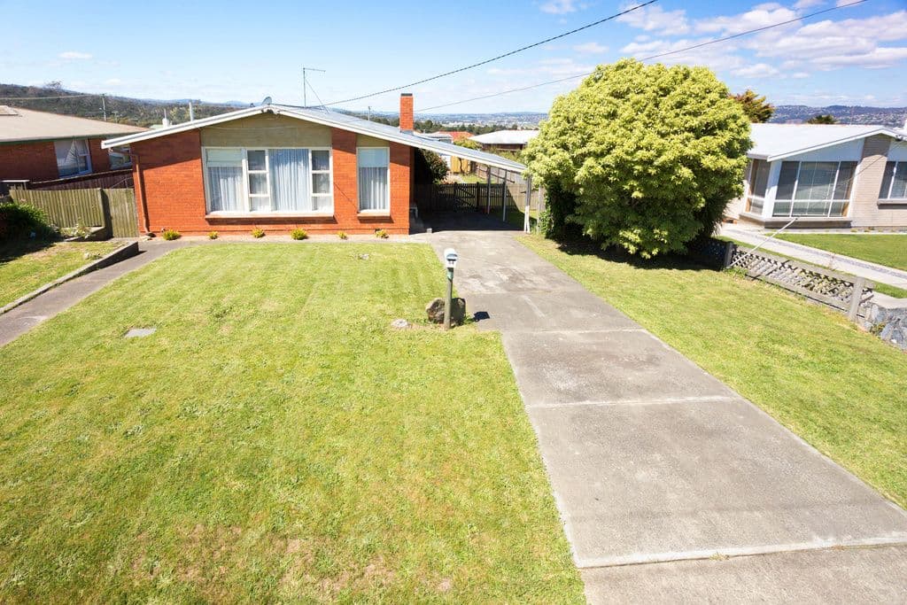 54 Paringa Avenue, NEWNHAM TAS 7248, Newnham - Image 1