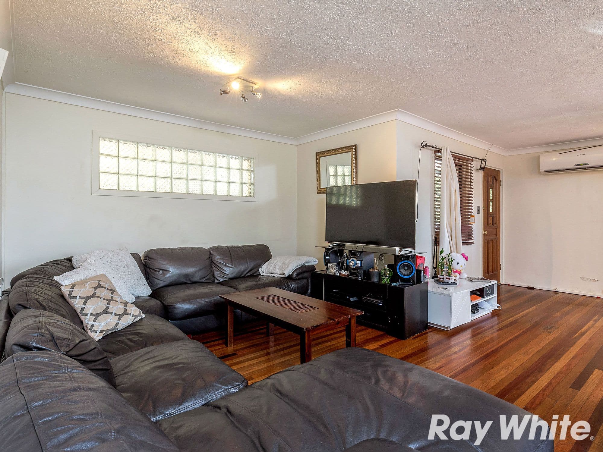 41 Hunter Street, Woodridge QLD 4114, Woodridge - Thumbnail 2