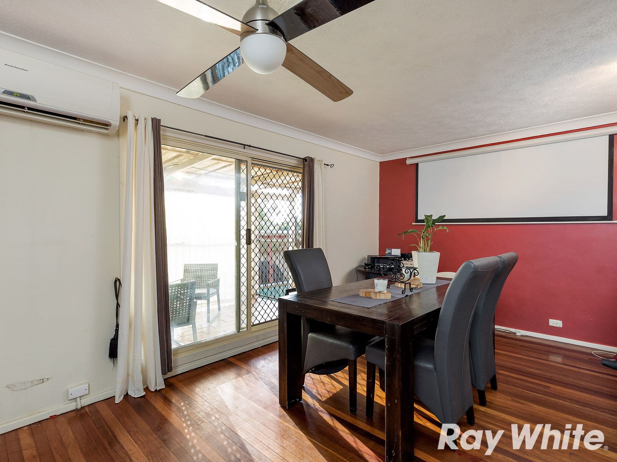 41 Hunter Street, Woodridge QLD 4114, Woodridge - Thumbnail 4