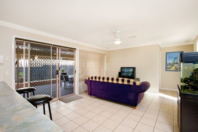 78 Silver Glade Drive, ELANORA QLD 4221, Elanora - Thumbnail 3