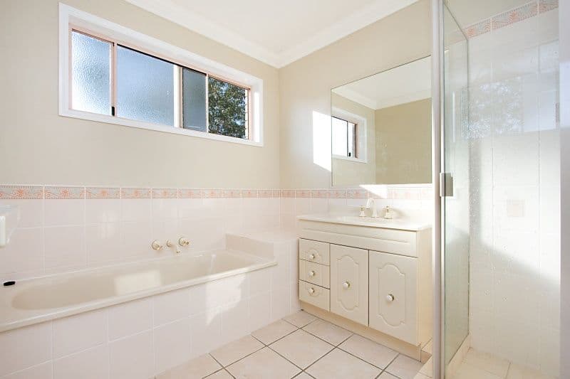 78 Silver Glade Drive, ELANORA QLD 4221, Elanora - Thumbnail 5