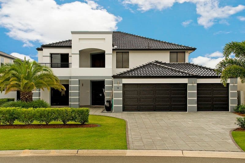 19 Mandolin Avenue, HOPE ISLAND QLD 4212, Hope Island - Thumbnail 2