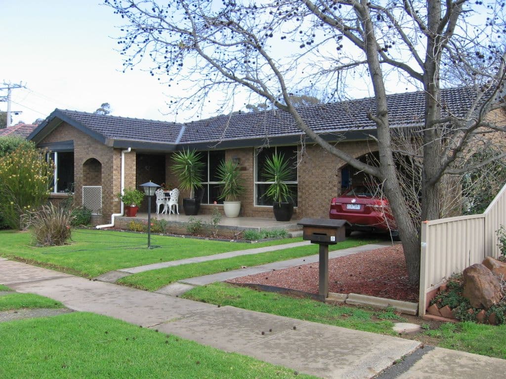 4 Mackay Street, ROCHESTER VIC 3561, Rochester - Image 1