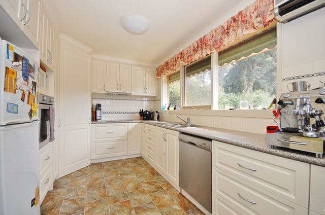 7 Bailey Road, MOUNT EVELYN VIC 3796, Mount Evelyn - Thumbnail 5