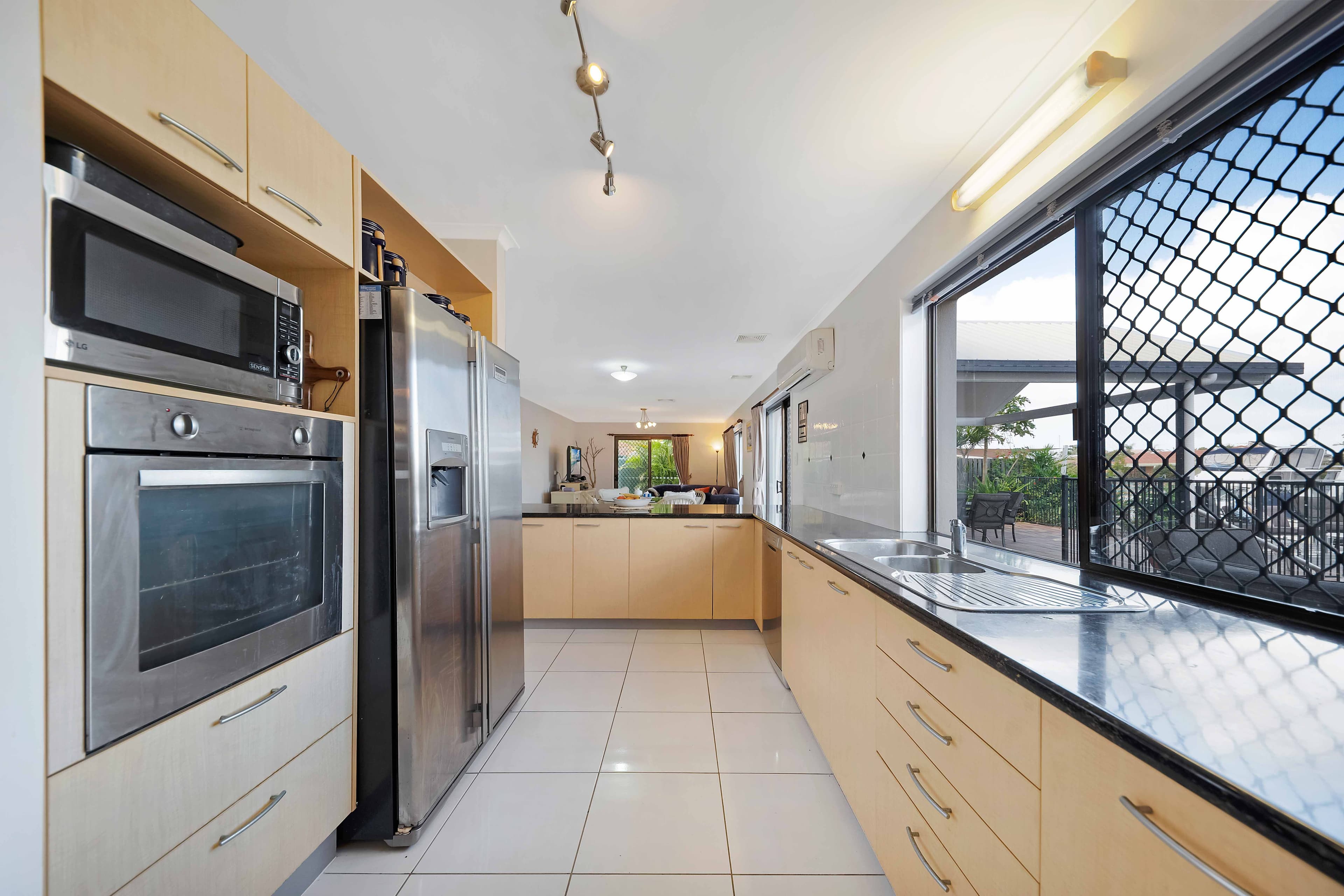46 Courageous Court, NEWPORT QLD 4020, Newport - Thumbnail 7