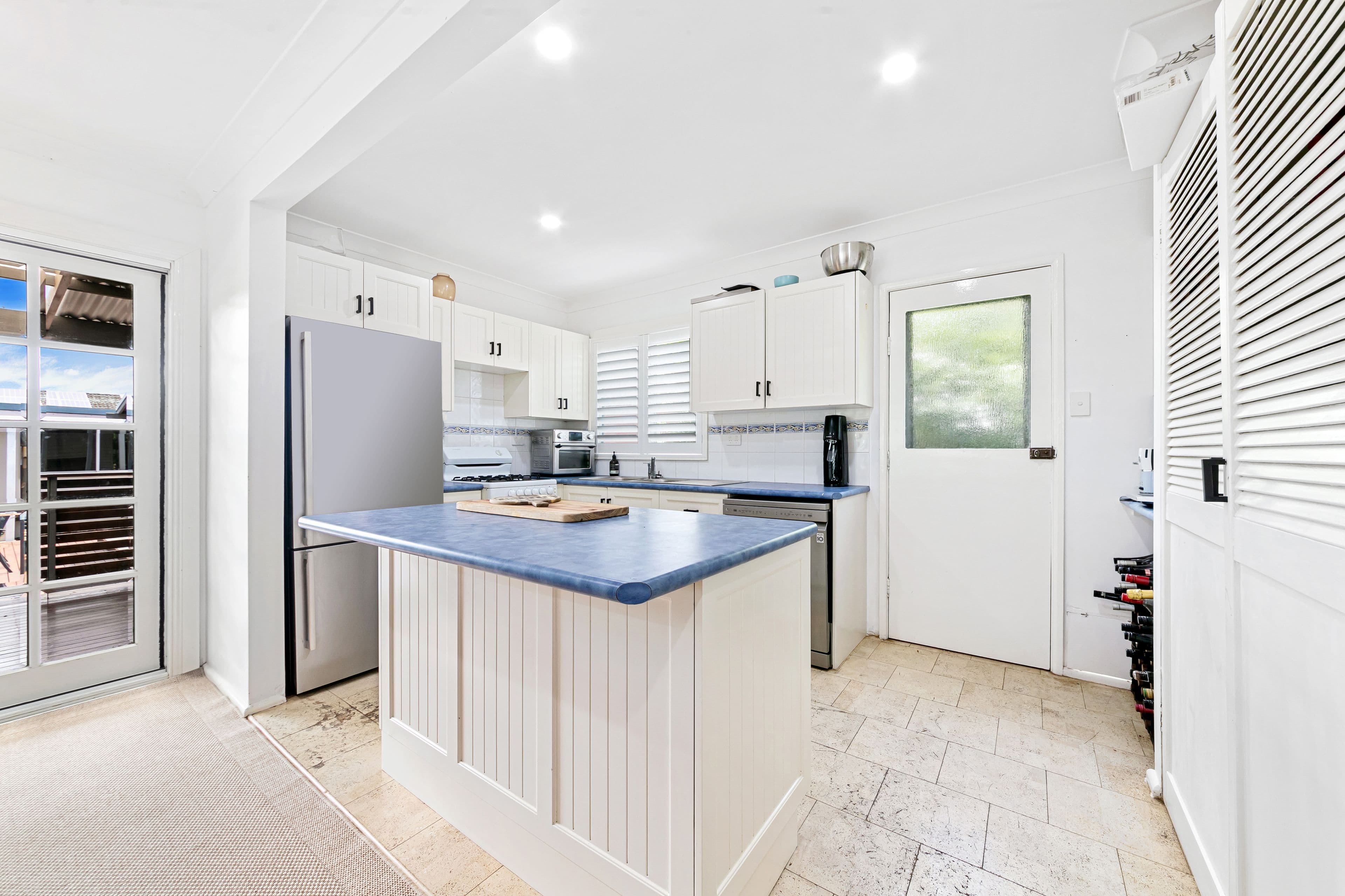 30 Coonanga Avenue, Budgewoi NSW 2262, Budgewoi - Thumbnail 4