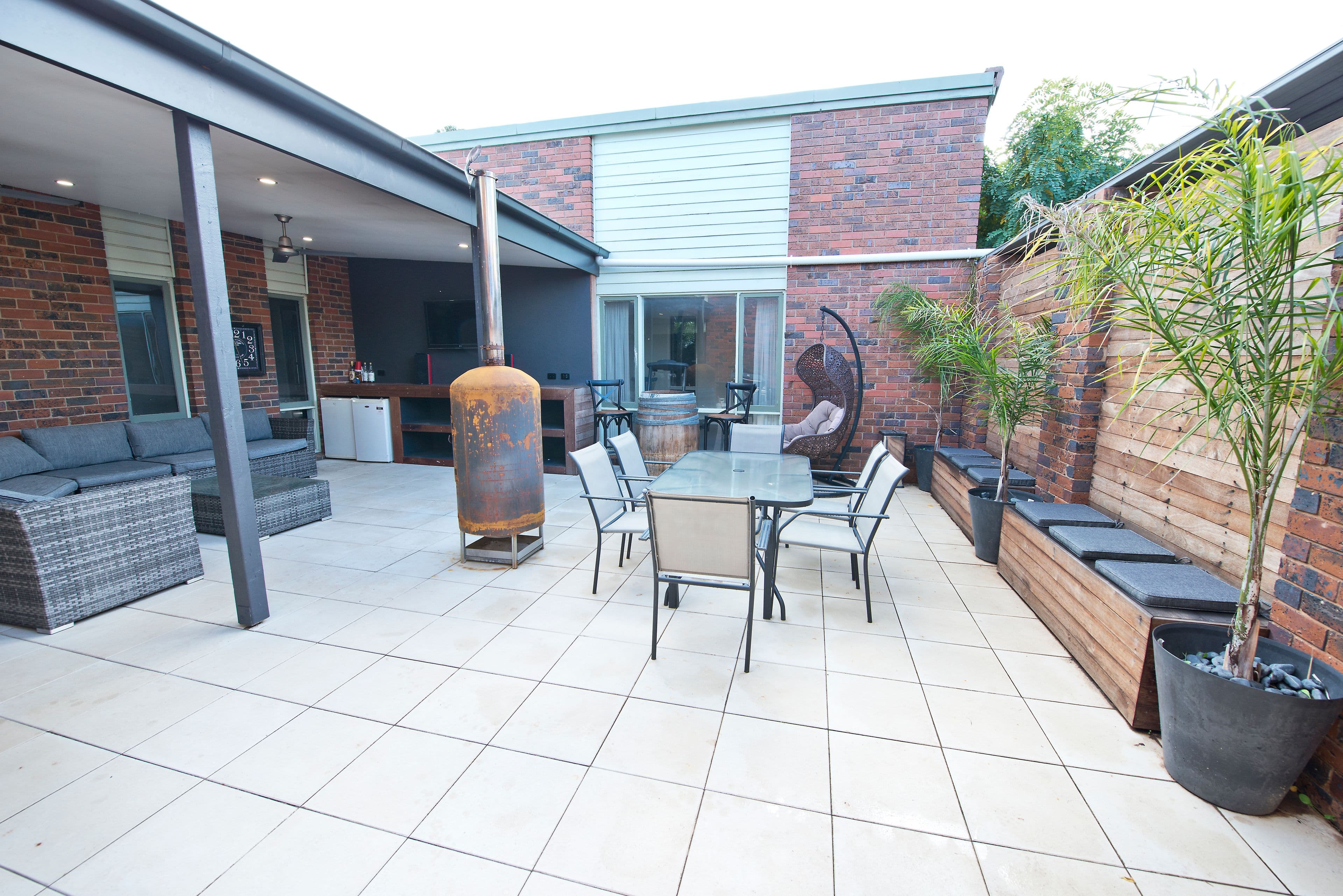 28 Douglas Avenue, Swan Hill VIC 3585, Swan Hill - Thumbnail 2