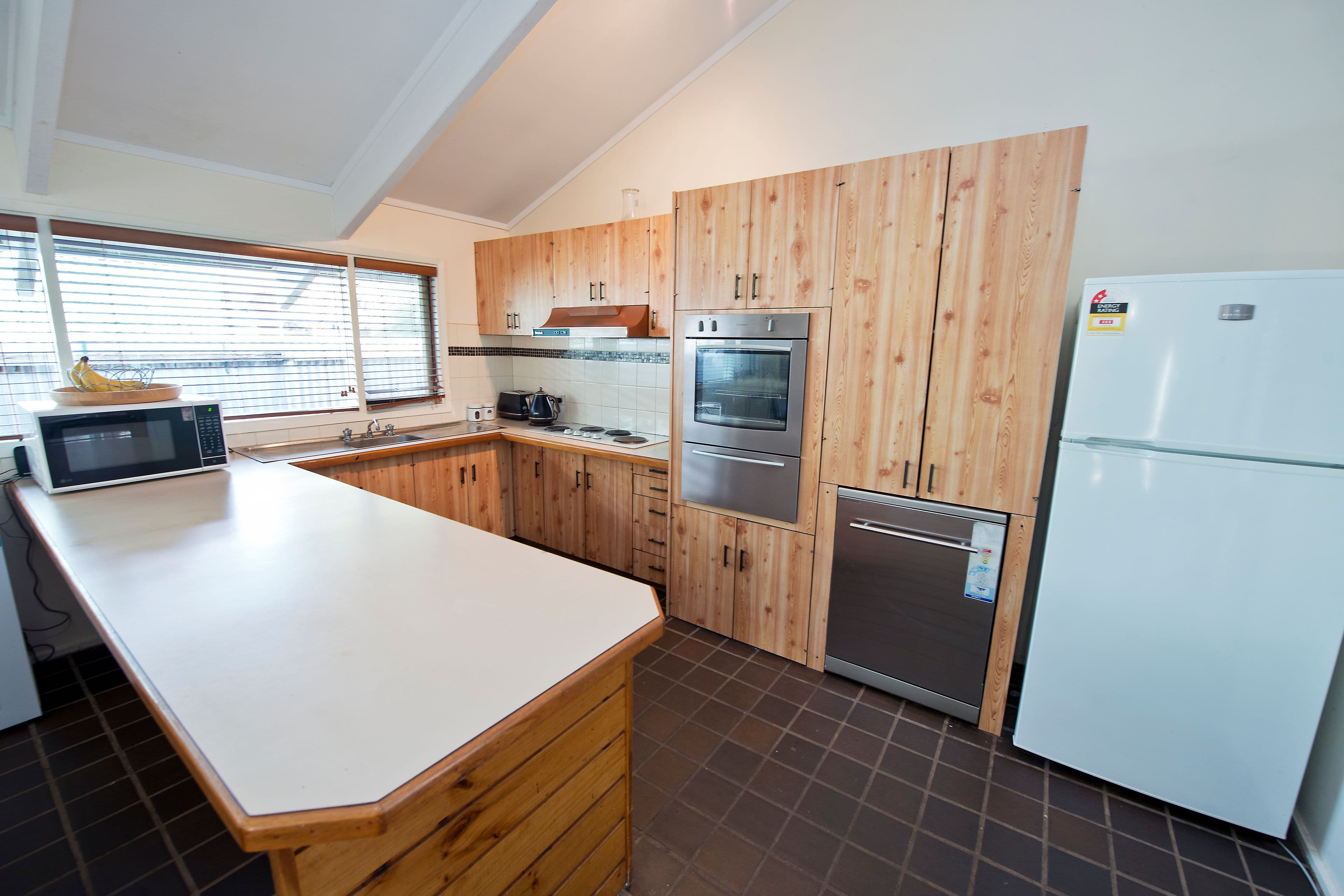 28 Douglas Avenue, Swan Hill VIC 3585, Swan Hill - Thumbnail 6