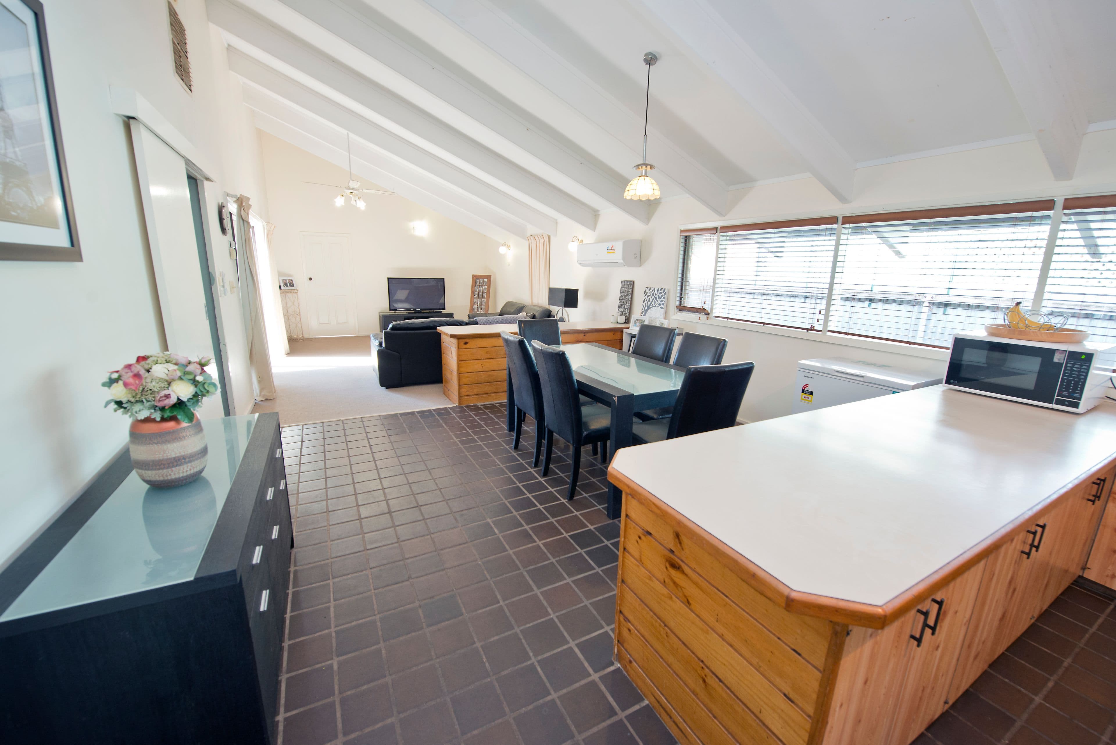 28 Douglas Avenue, Swan Hill VIC 3585, Swan Hill - Thumbnail 7