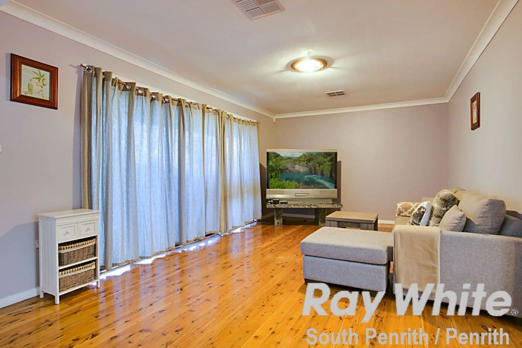 43 Bel-Air Road, Penrith - Thumbnail 2