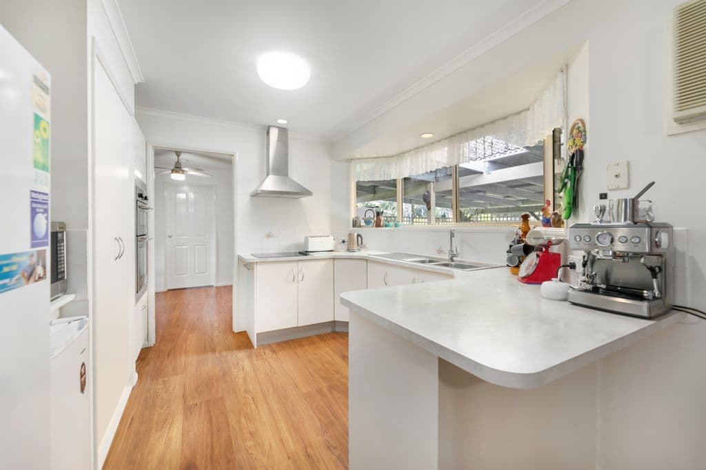 27 Heather Court, Woodford QLD 4514, Woodford - Thumbnail 3