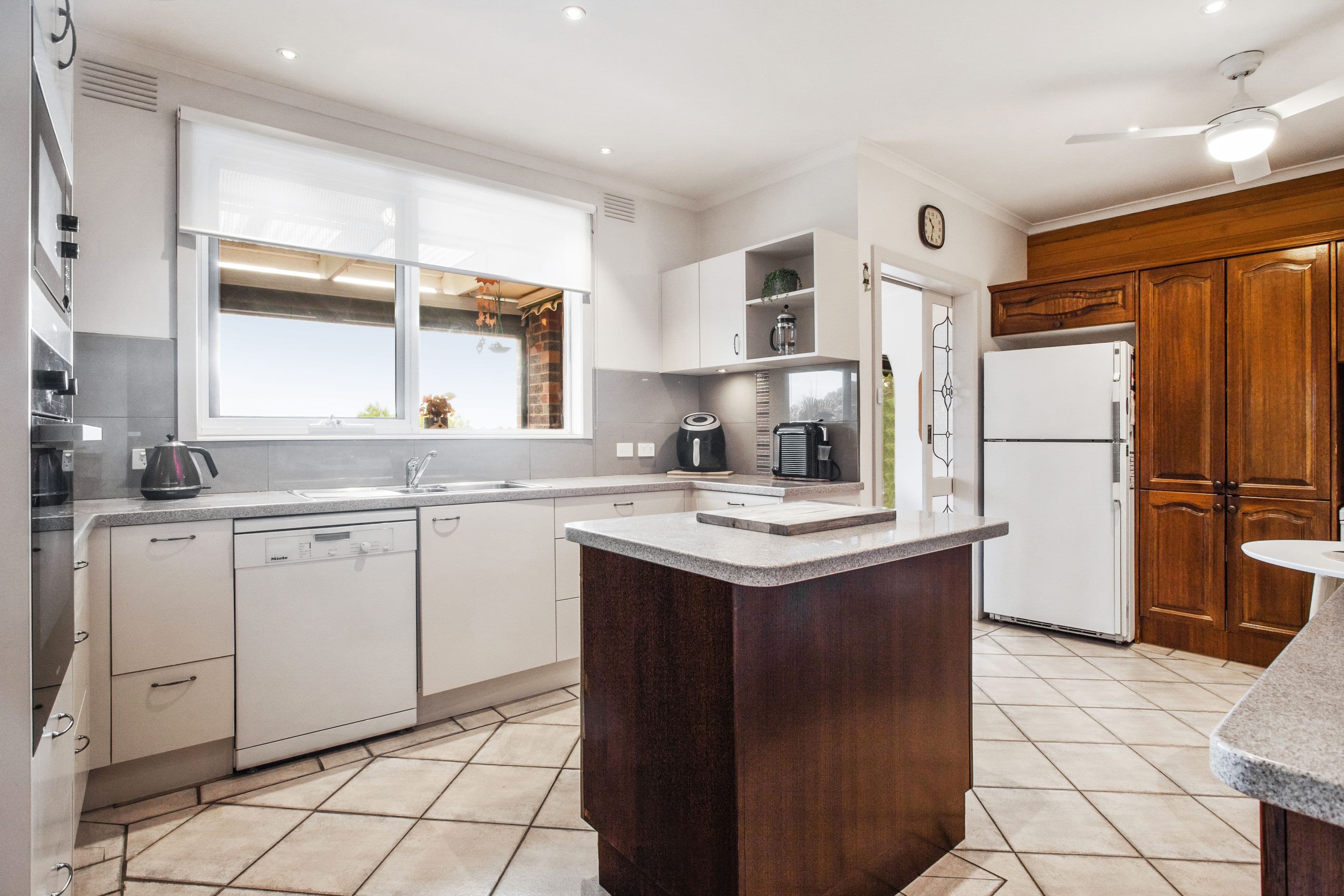 11 Cantala Crescent, Ringwood North VIC 3134, Ringwood North - Thumbnail 3