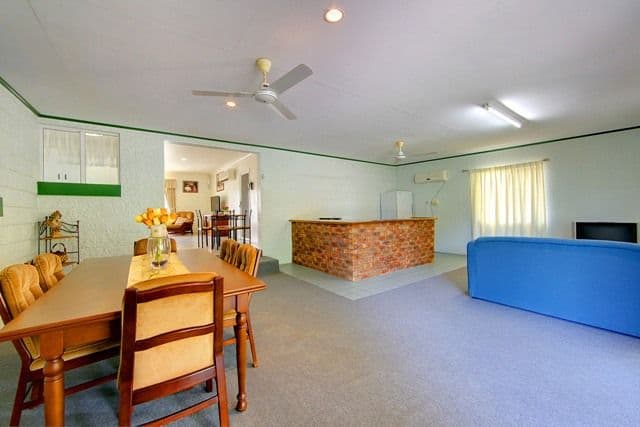 23 Shetland Place, KELSO QLD 4815, Kelso - Thumbnail 4