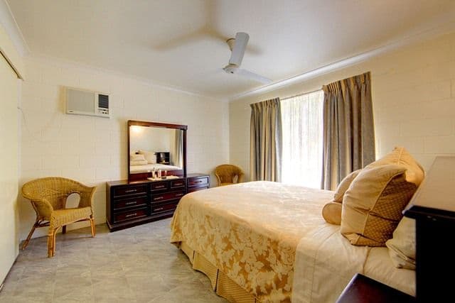 23 Shetland Place, KELSO QLD 4815, Kelso - Thumbnail 5