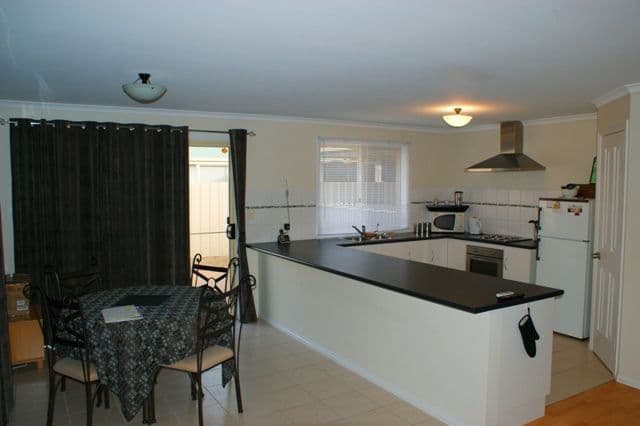 98 Commerce Road, MURRAY BRIDGE SA 5253, Murray Bridge - Thumbnail 2