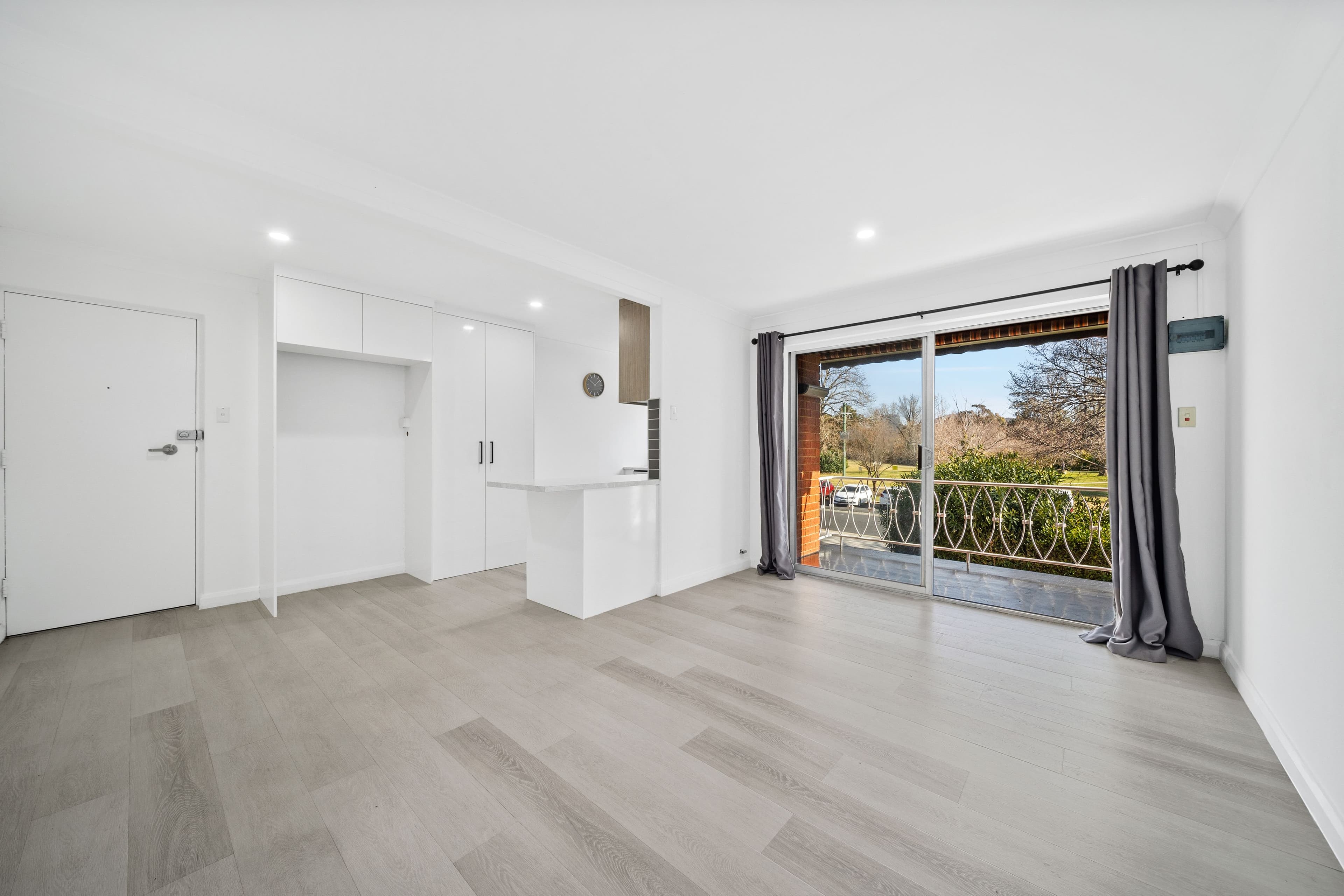 56-58 Trinculo Place, Queanbeyan East NSW 2620, Queanbeyan East - Thumbnail 2