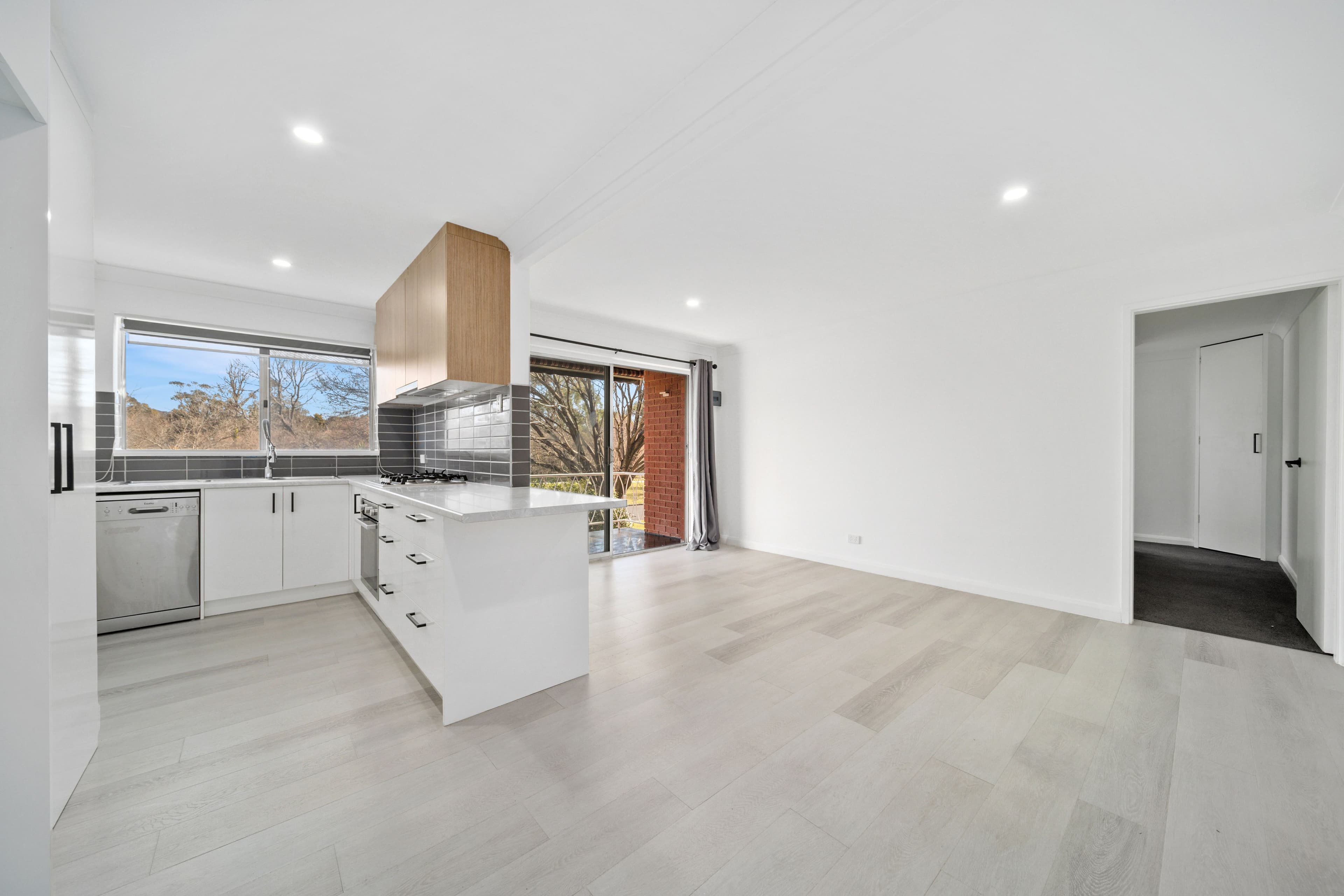 56-58 Trinculo Place, Queanbeyan East NSW 2620, Queanbeyan East - Thumbnail 6