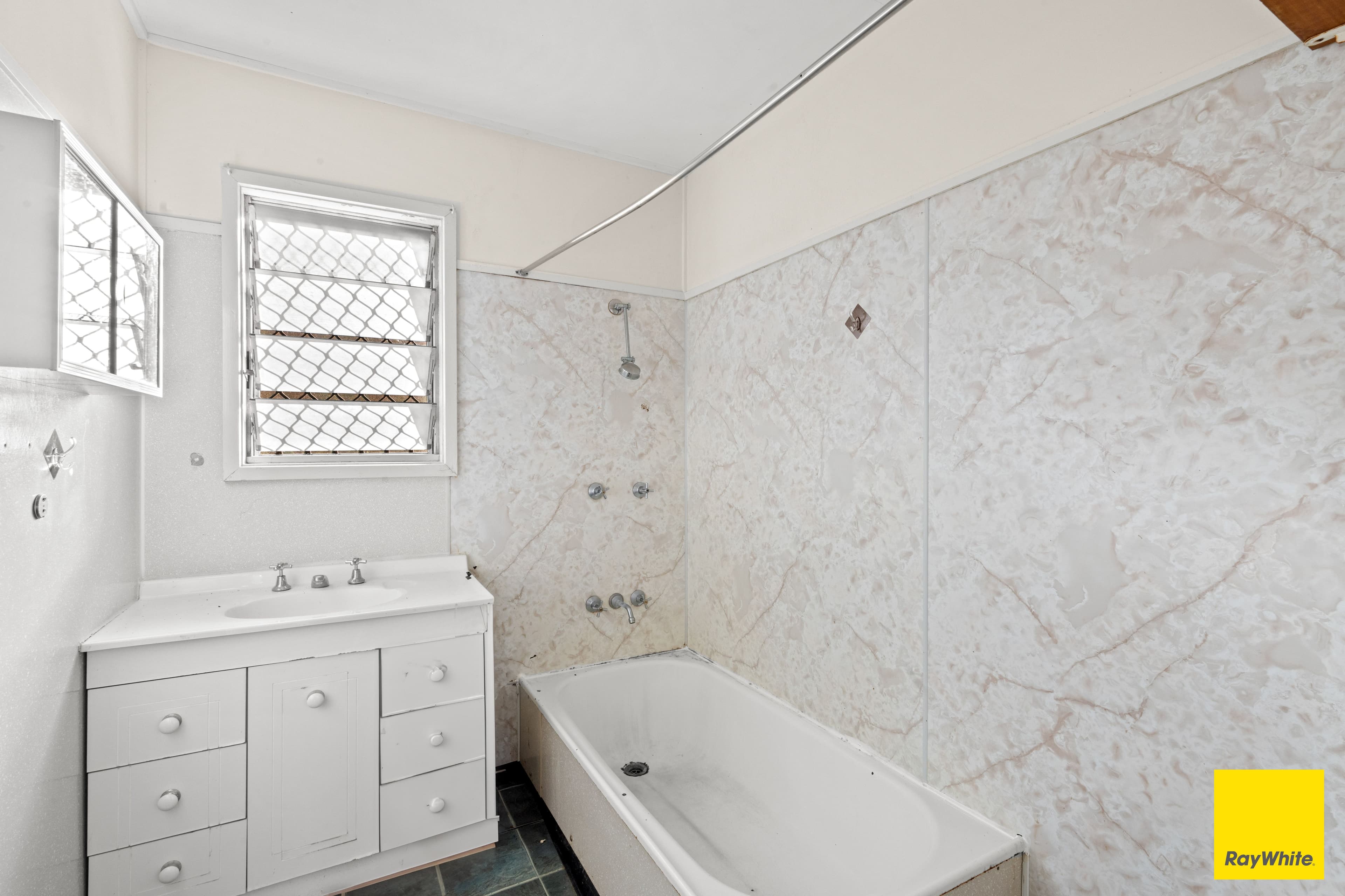 10 Blantyre Close, Manunda QLD 4870, Manunda - Thumbnail 8