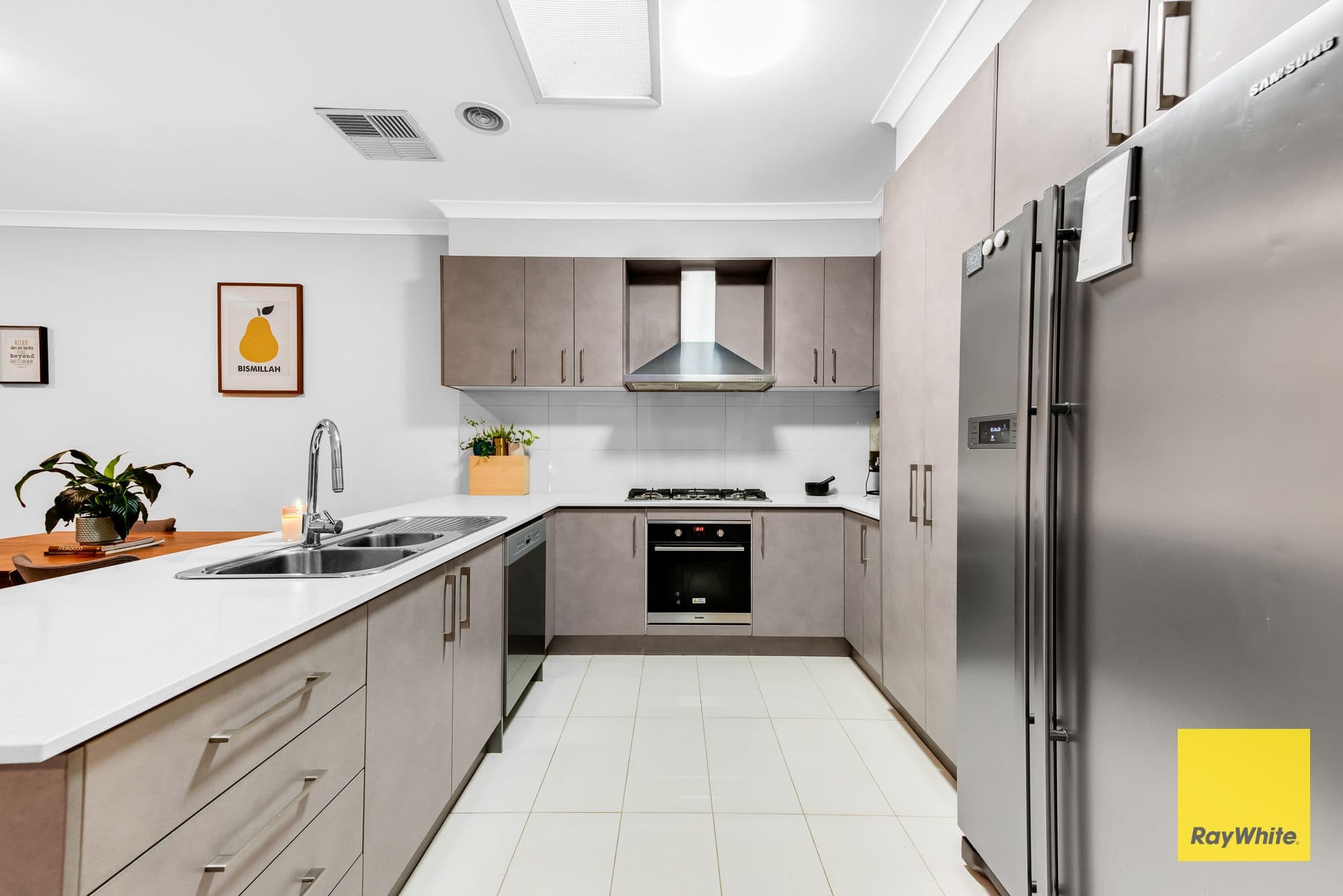 22 Orlando Drive, Truganina VIC 3029, Truganina - Thumbnail 4