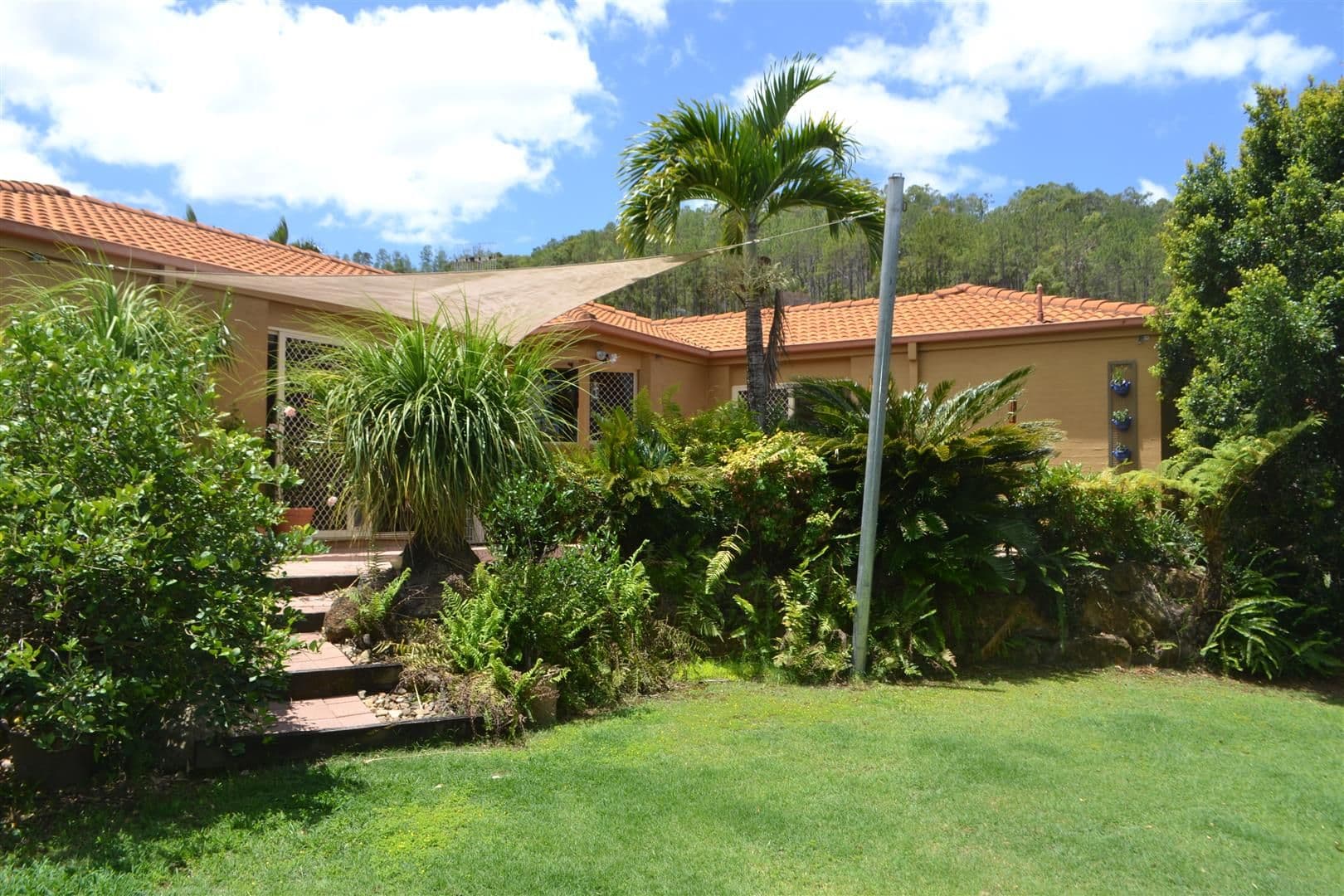 6 Equador Court, PACIFIC PINES QLD 4211, Pacific Pines - Thumbnail 7