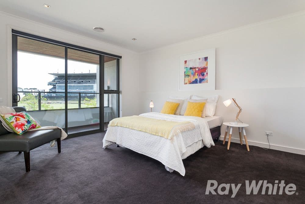 54 Waverley Park Drive, Mulgrave VIC 3170, Mulgrave - Thumbnail 8