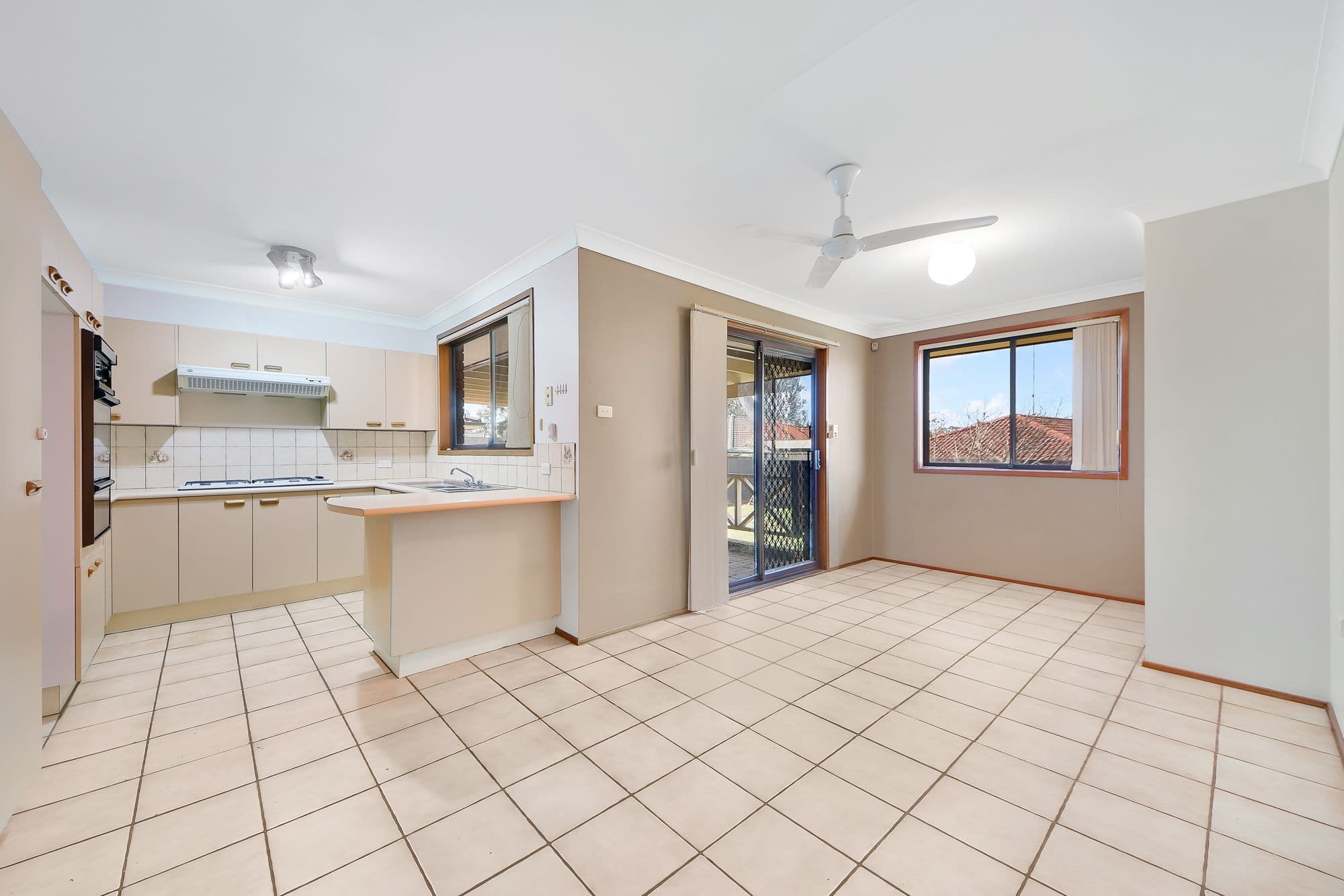 321 Welling Drive, Mount Annan - Thumbnail 5