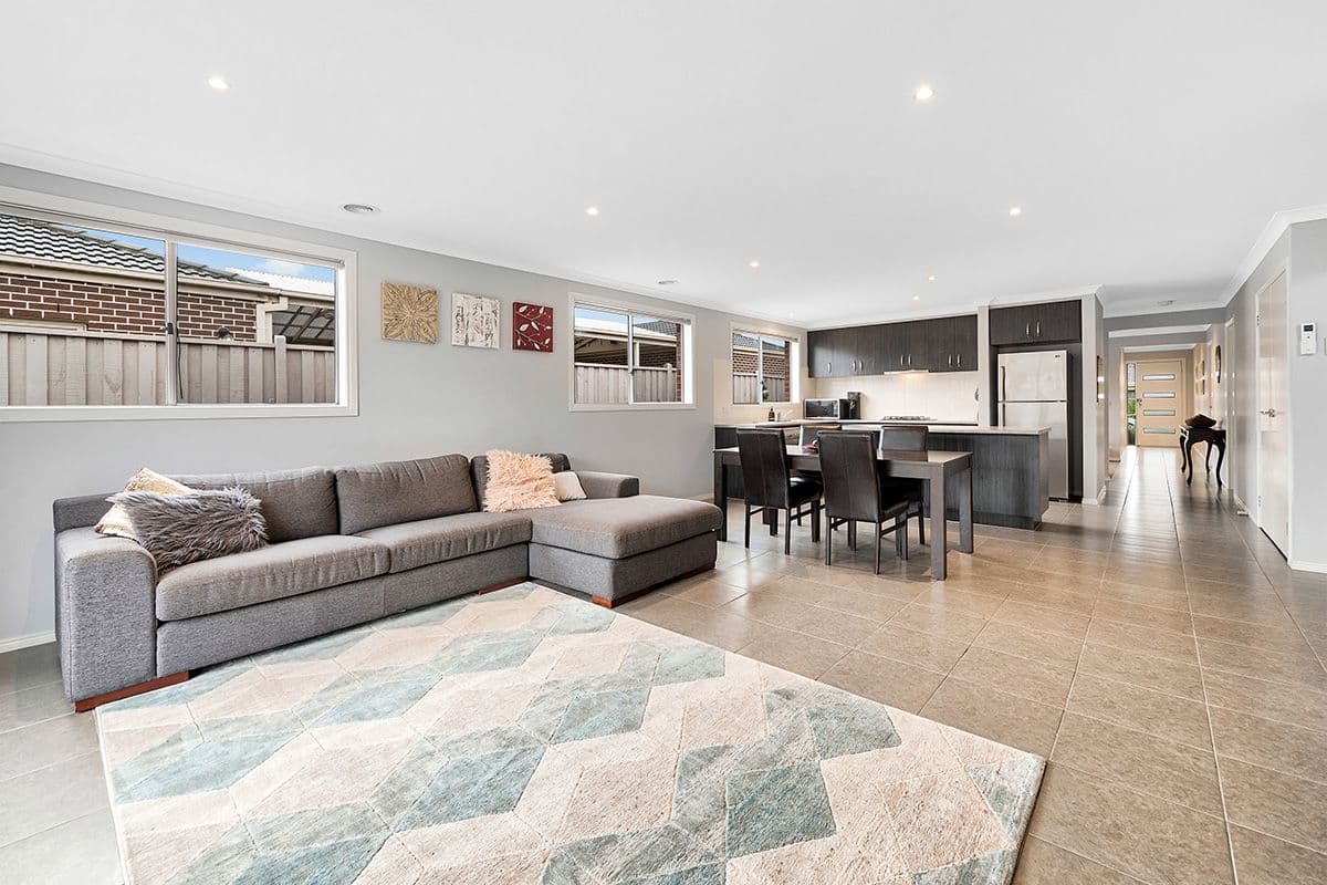9 Wesson Way, Cranbourne East VIC 3977, Cranbourne East - Thumbnail 3