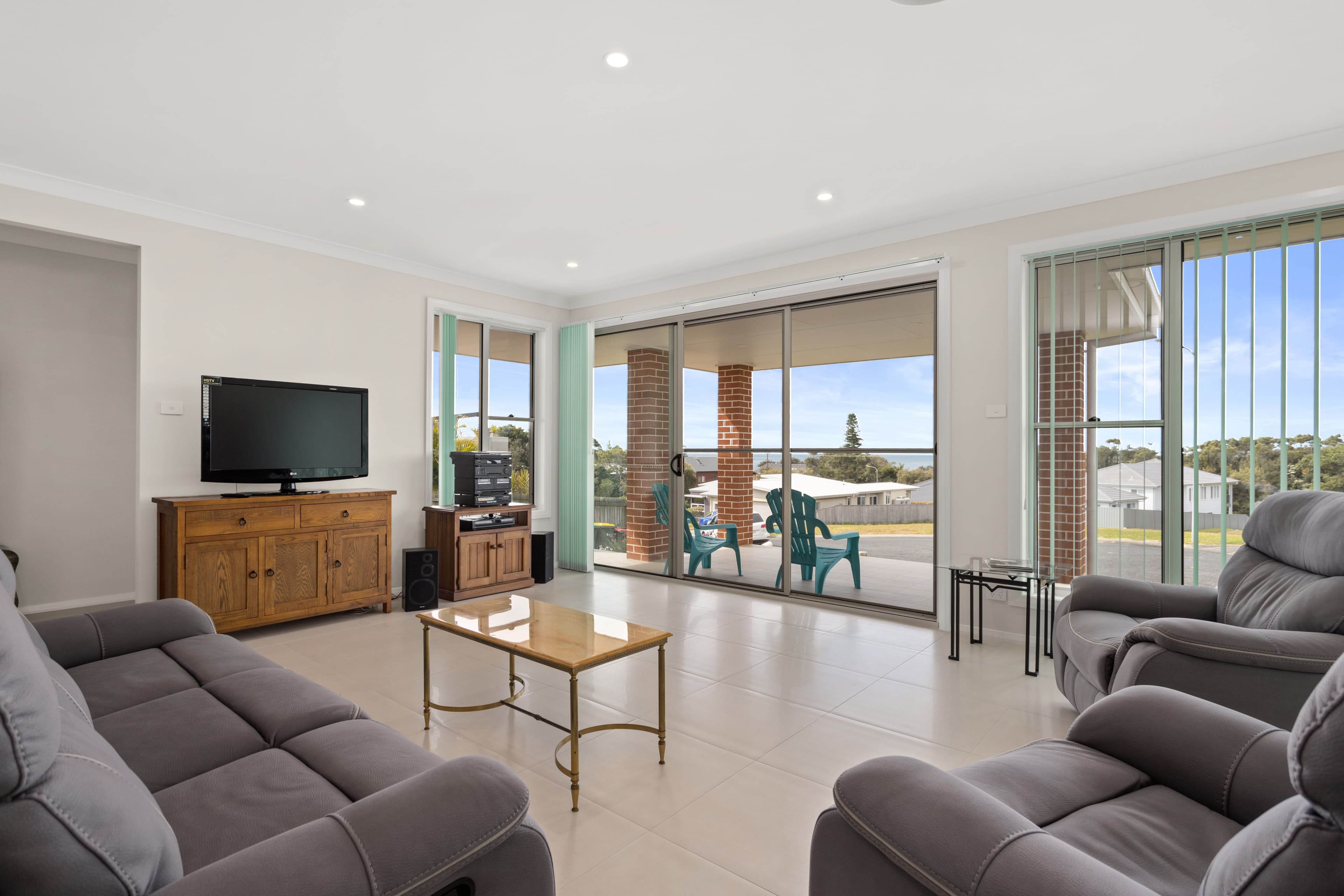 5 Pearl Place, Diamond Beach NSW 2430, Diamond Beach - Thumbnail 2