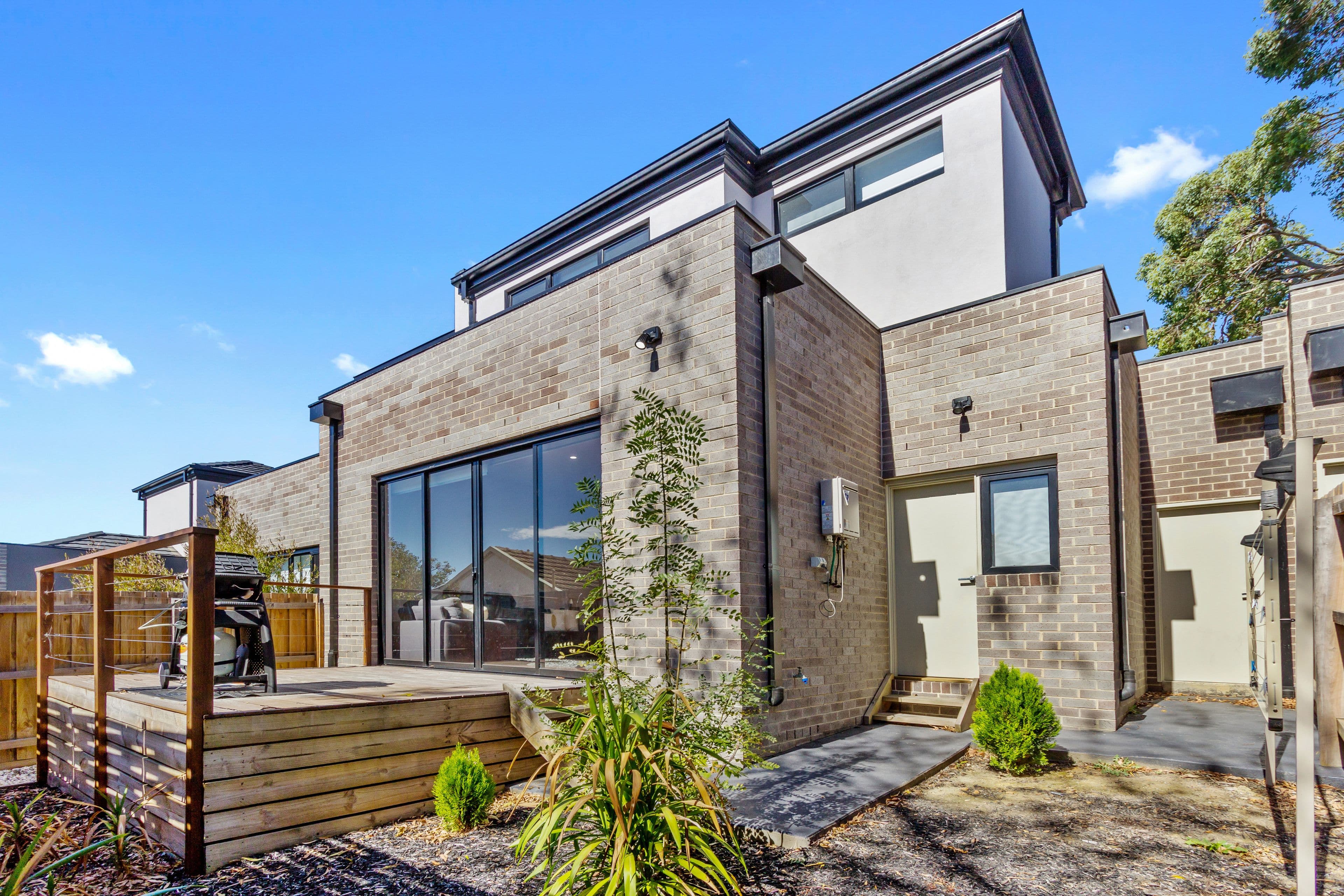 4 Coppin Close, Mitcham VIC 3132, Mitcham - Thumbnail 2