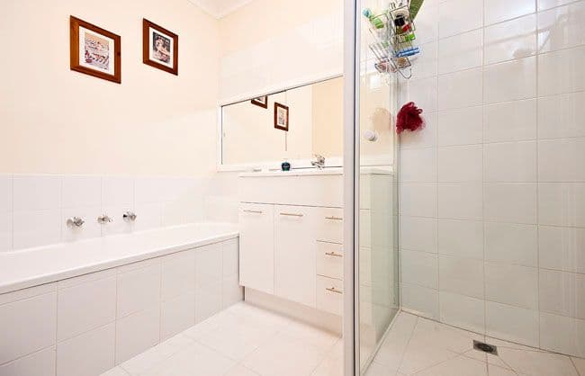 6 Nerissa Street, FERNTREE GULLY VIC 3156, Ferntree Gully - Thumbnail 2