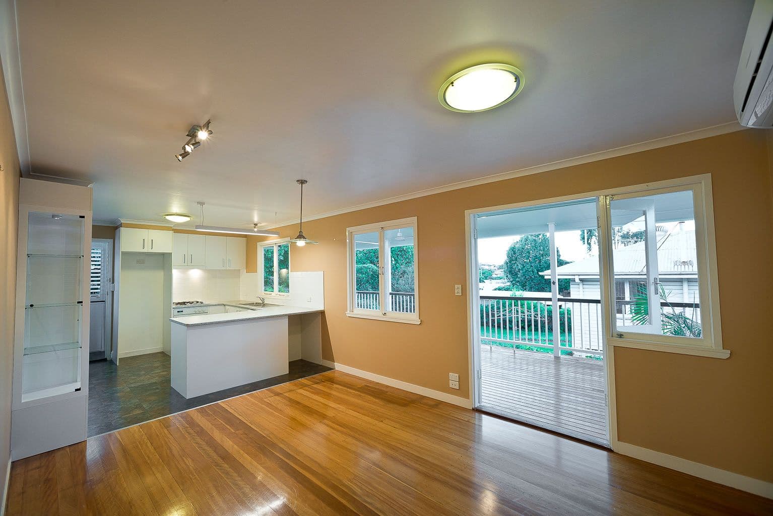 55 Wemvern Street, Upper Mount Gravatt QLD 4122, Upper Mount Gravatt - Thumbnail 3