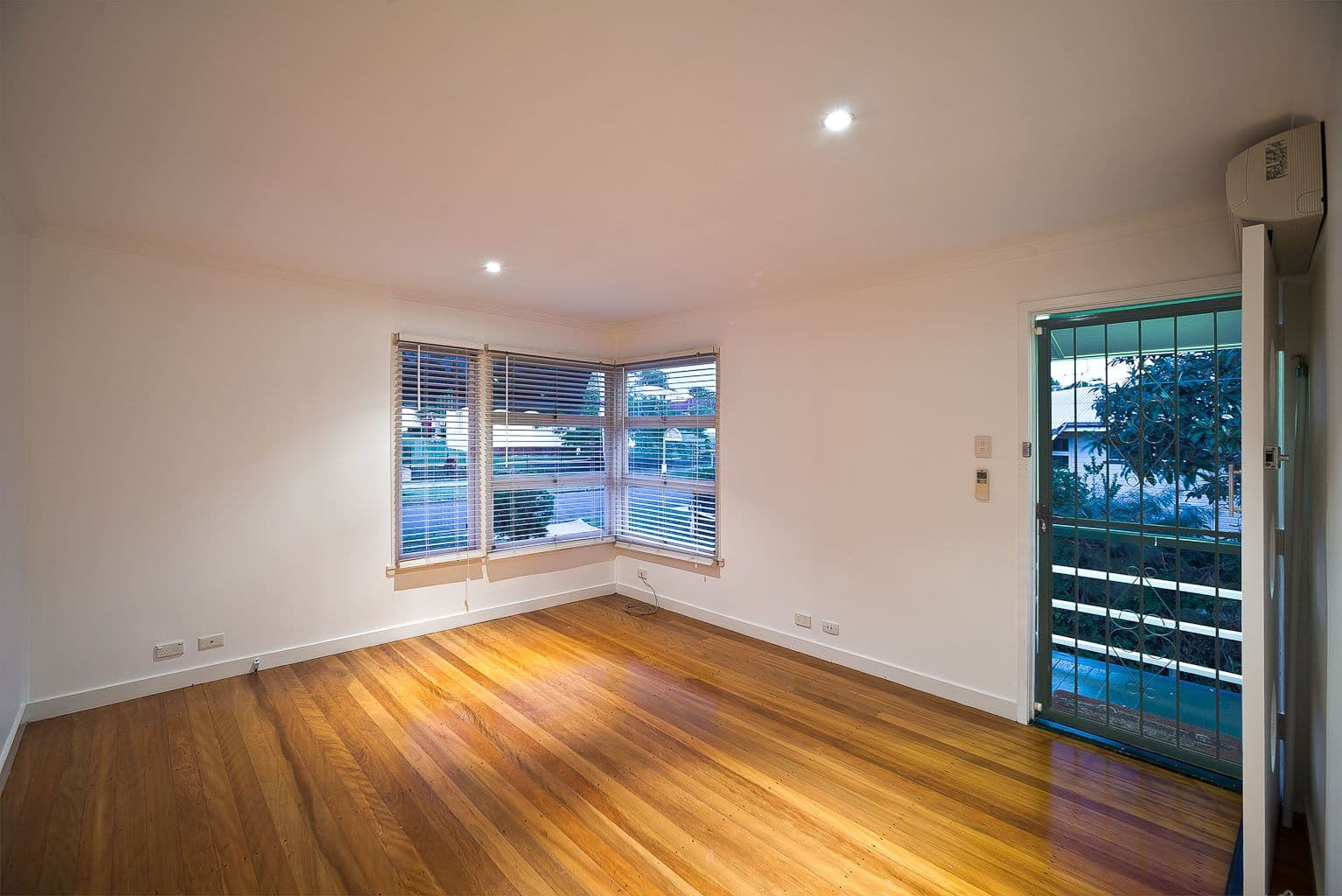 55 Wemvern Street, Upper Mount Gravatt QLD 4122, Upper Mount Gravatt - Thumbnail 5