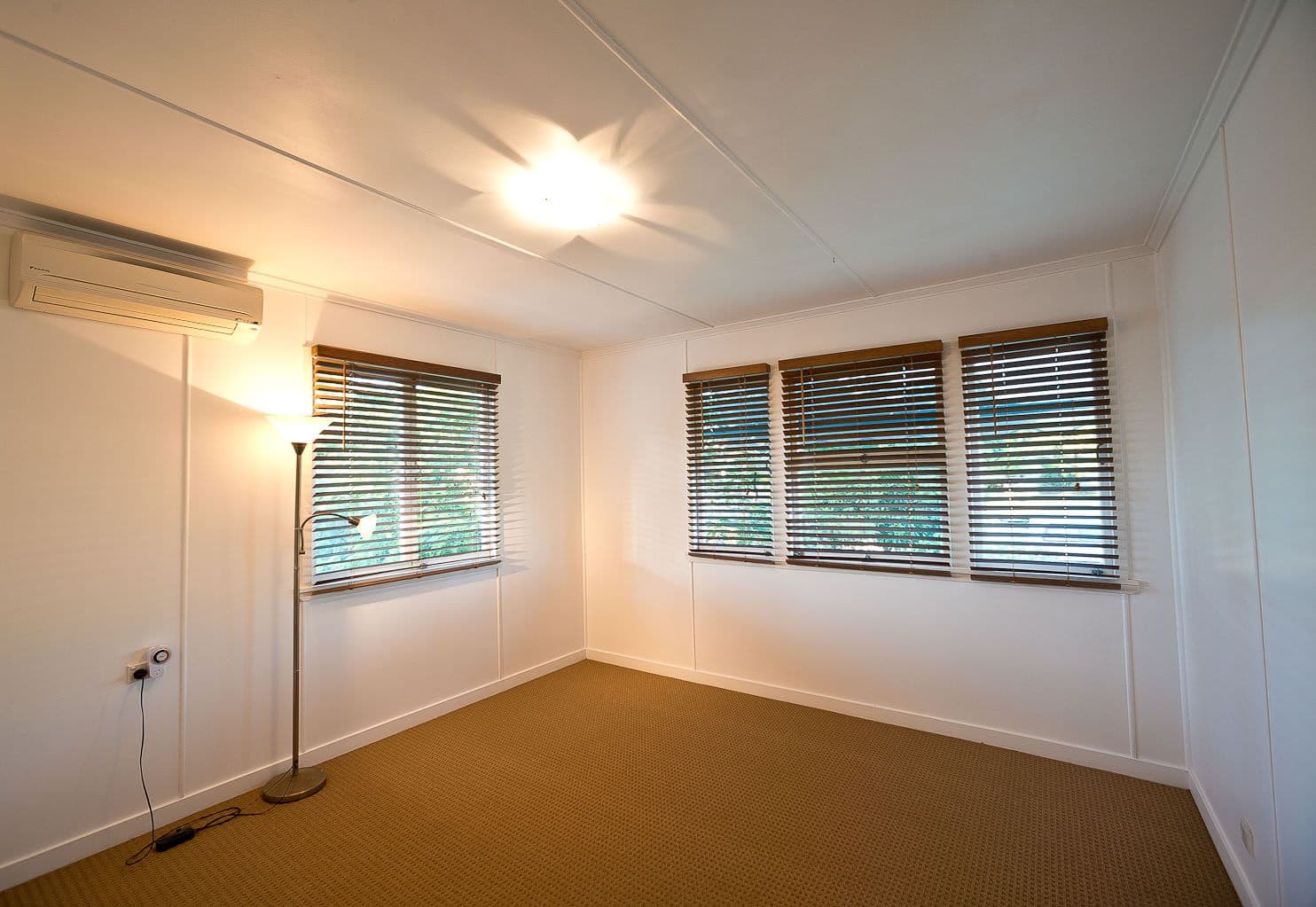 55 Wemvern Street, Upper Mount Gravatt QLD 4122, Upper Mount Gravatt - Thumbnail 8