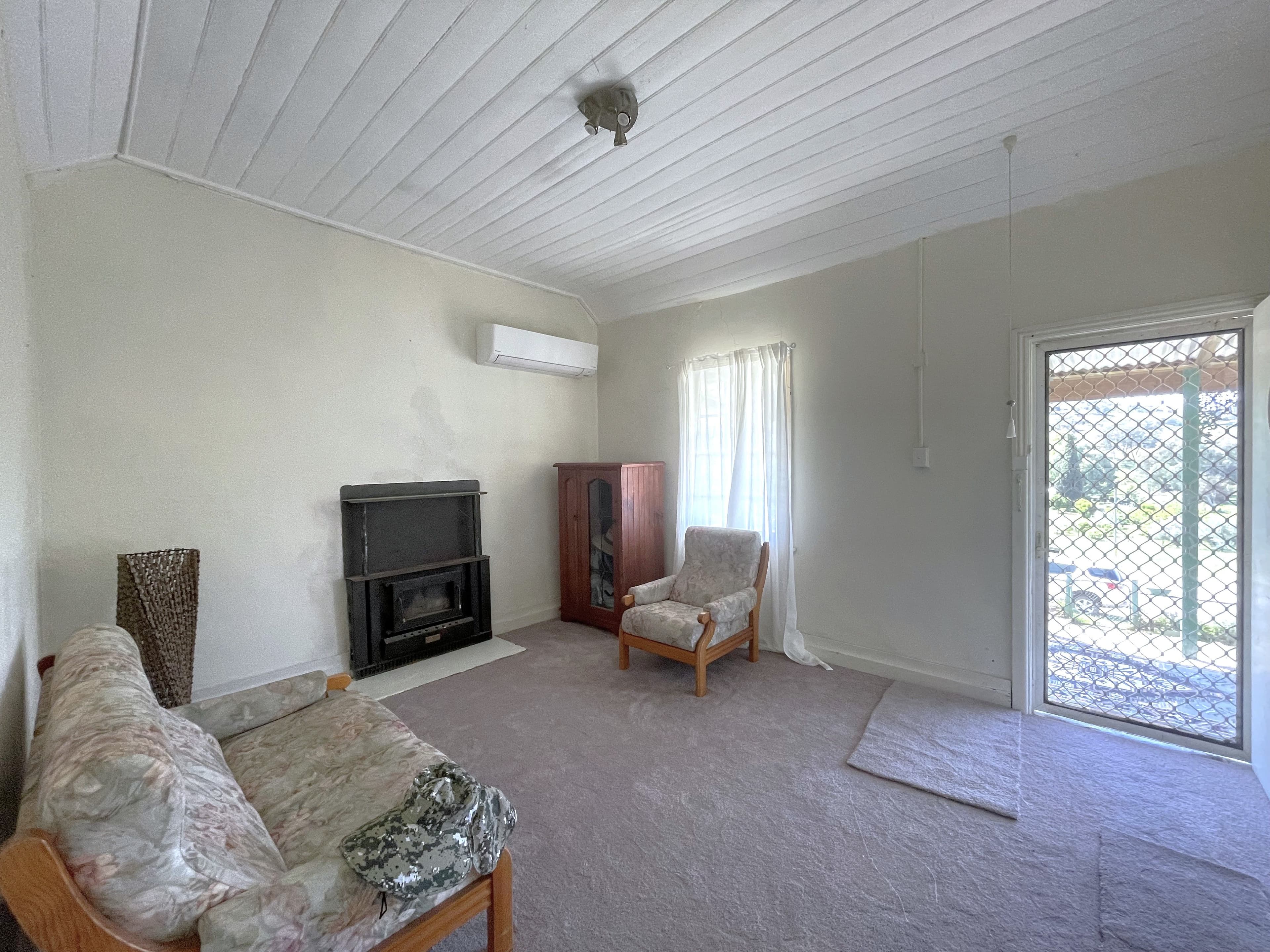 188 Punch Street, Gundagai NSW 2722, Gundagai - Thumbnail 2