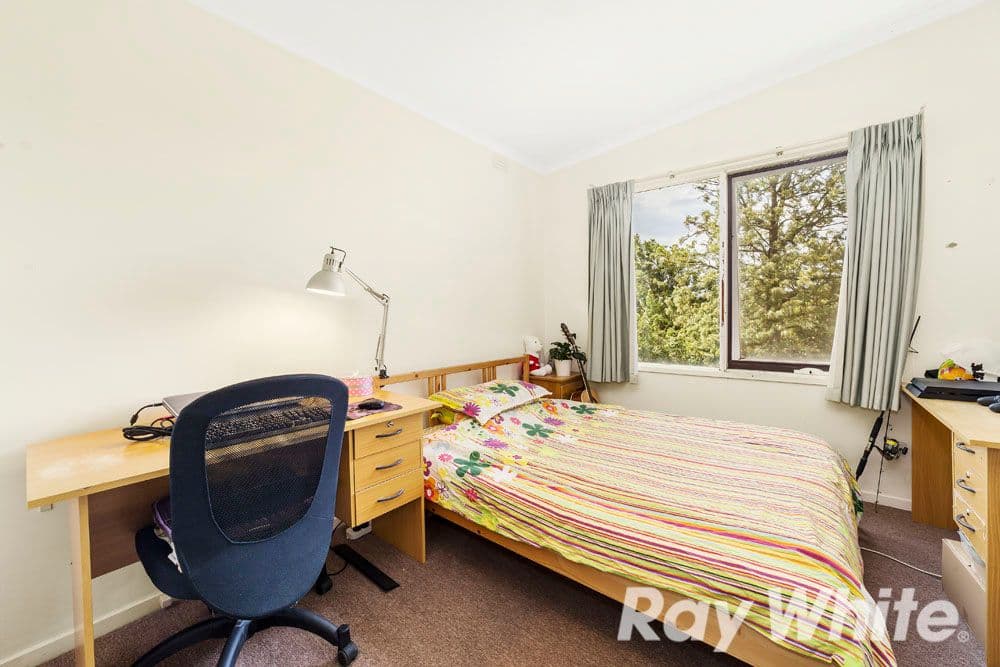 19 Loraine Avenue, Box Hill North VIC 3129, Box Hill North - Thumbnail 3