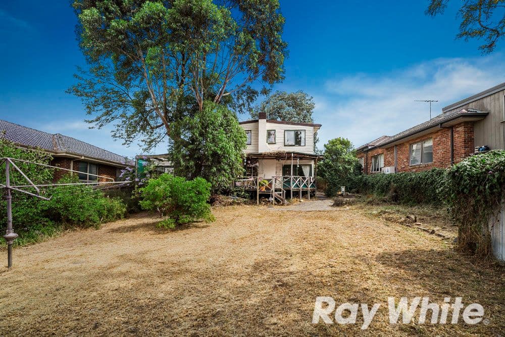 19 Loraine Avenue, Box Hill North VIC 3129, Box Hill North - Thumbnail 4