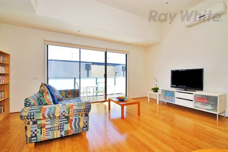 158 Clarendon Street, THORNBURY VIC 3071, Thornbury - Thumbnail 2