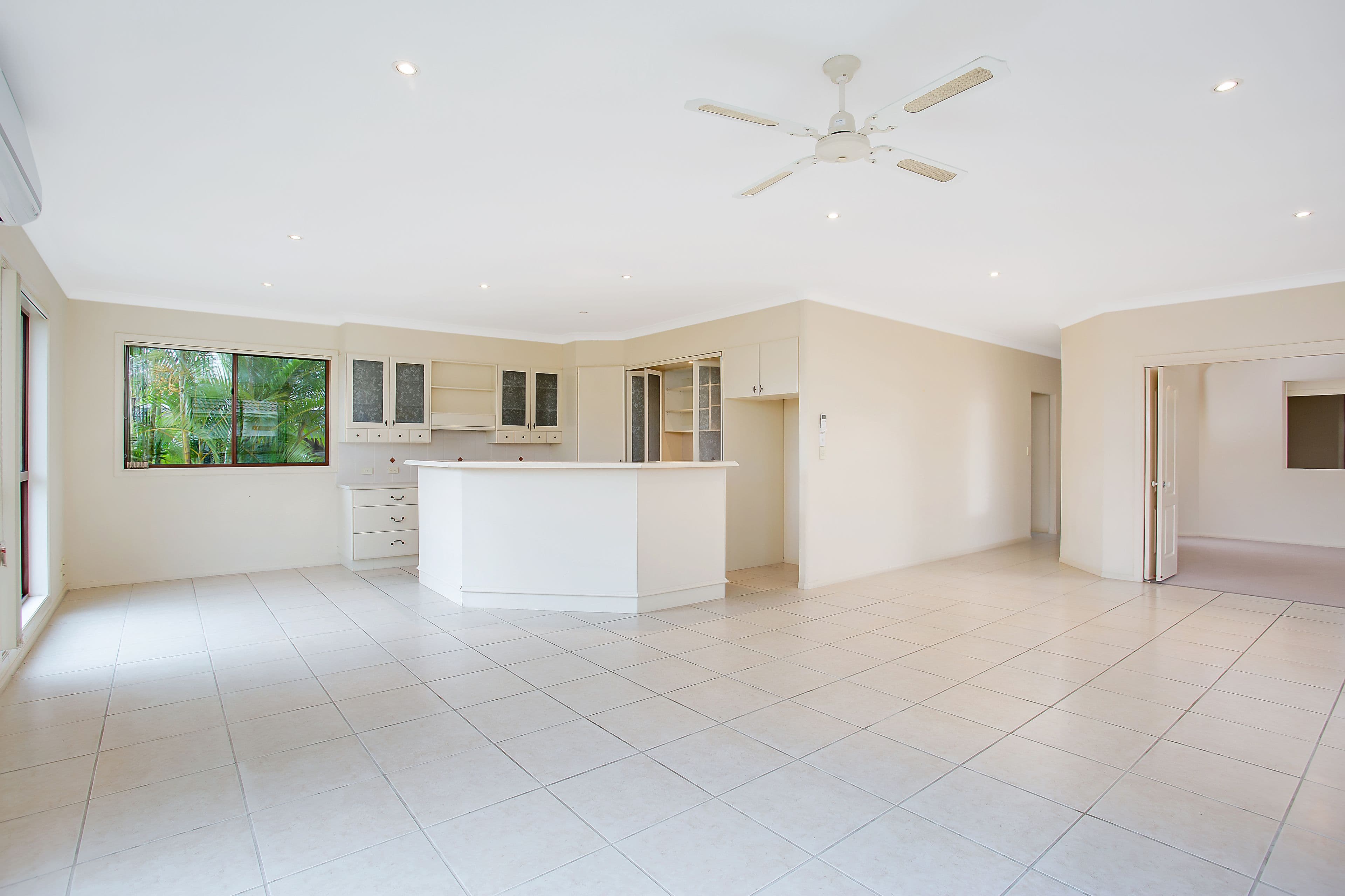 20 Mountain Ash Circuit, Robina QLD 4226, Robina - Thumbnail 2