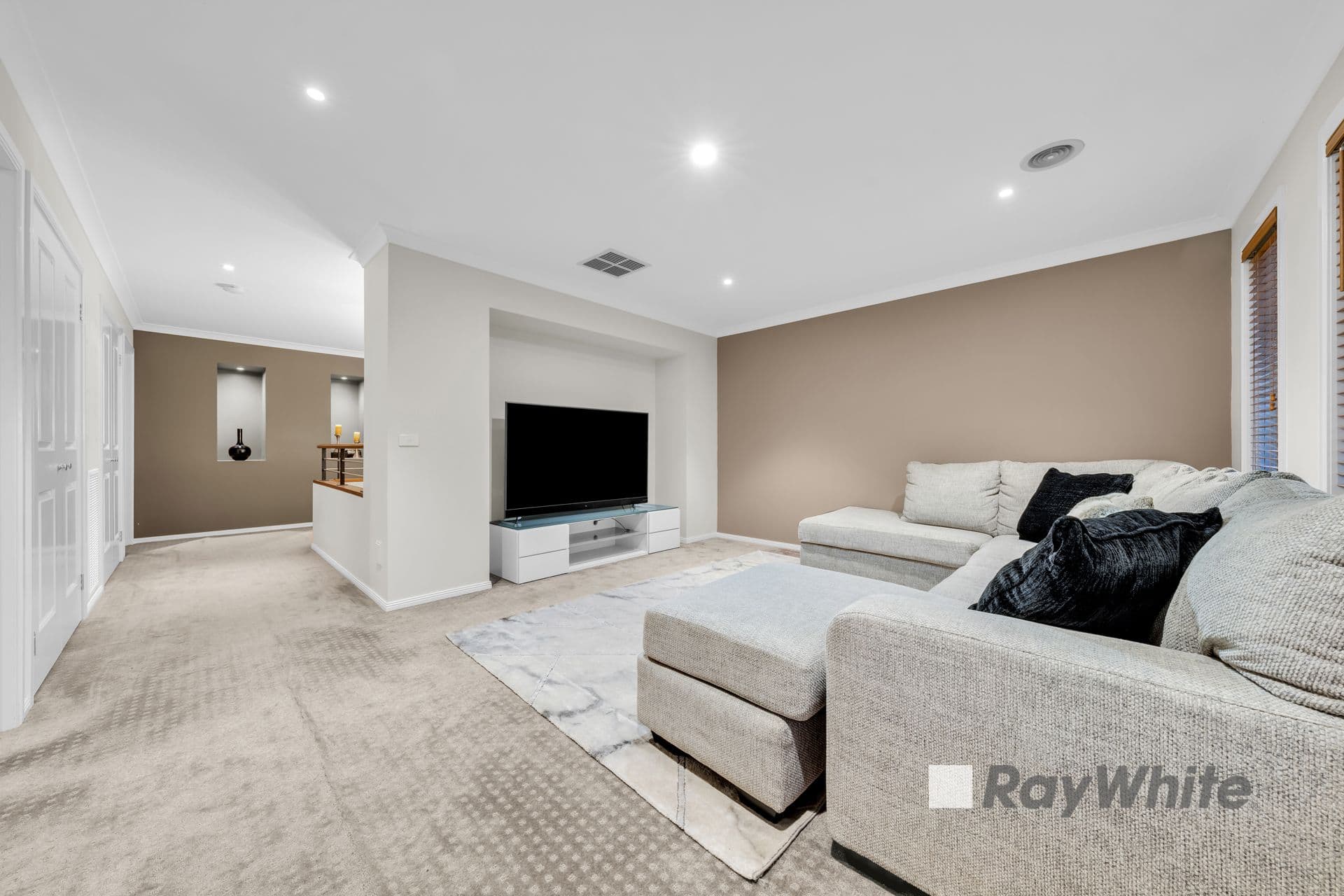 9 Cambridge Drive, Berwick VIC 3806, Berwick - Thumbnail 8