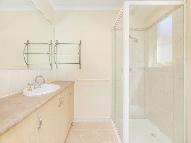 3 Howard Road, DINGLEY VILLAGE VIC 3172, Dingley Village - Thumbnail 5