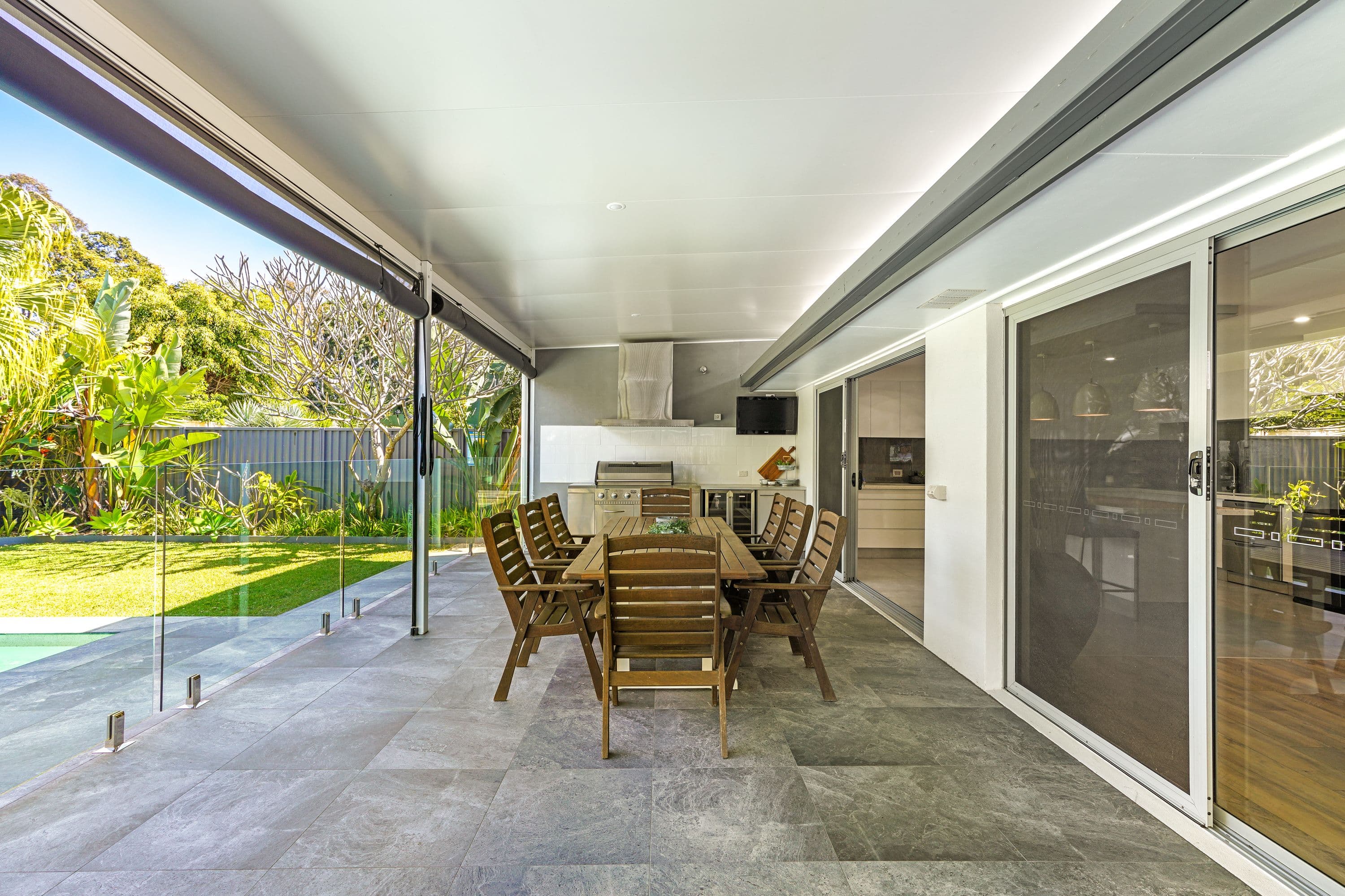 4 Metricup Court, Mermaid Waters QLD 4218, Mermaid Waters - Thumbnail 2