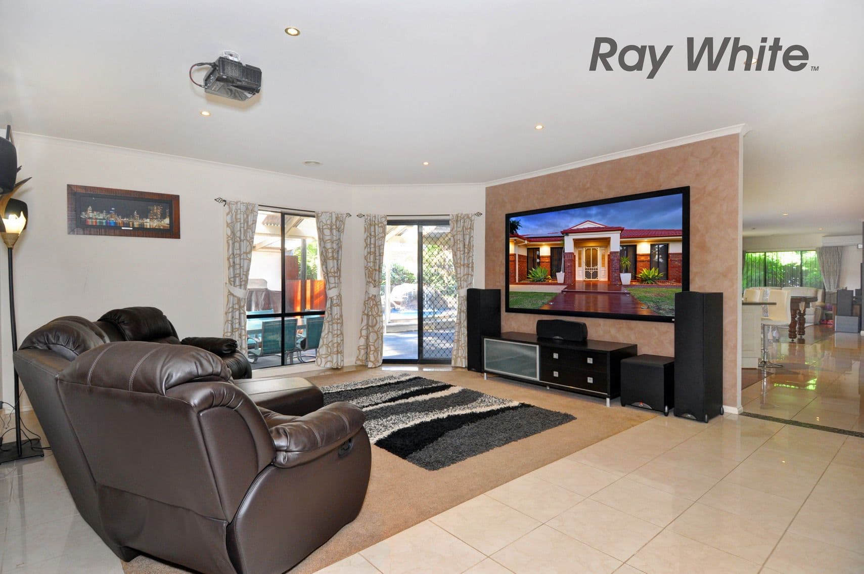 11 Portofino Crescent, POINT COOK VIC 3030, Point Cook - Thumbnail 3