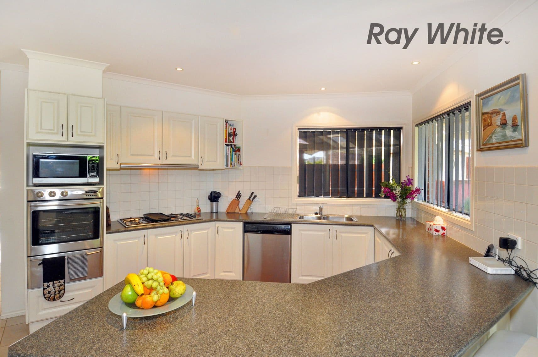 11 Portofino Crescent, POINT COOK VIC 3030, Point Cook - Thumbnail 5